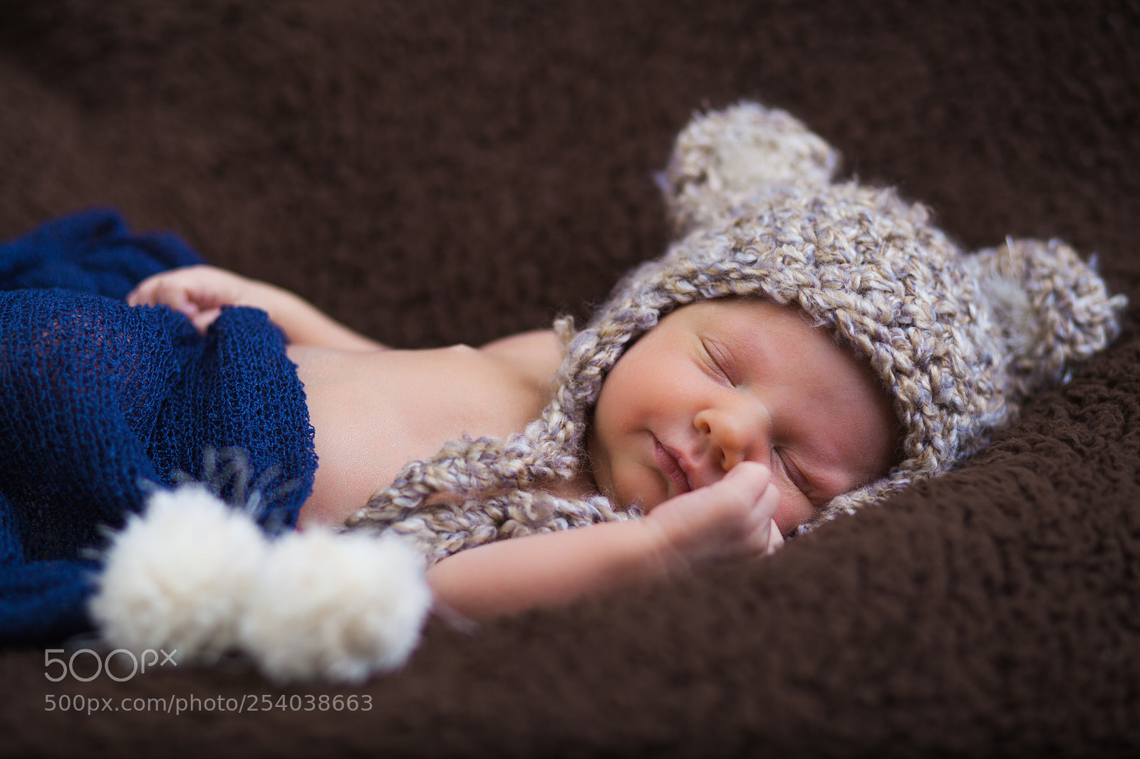 Canon EOS 5D Mark II sample photo. Smiles photography