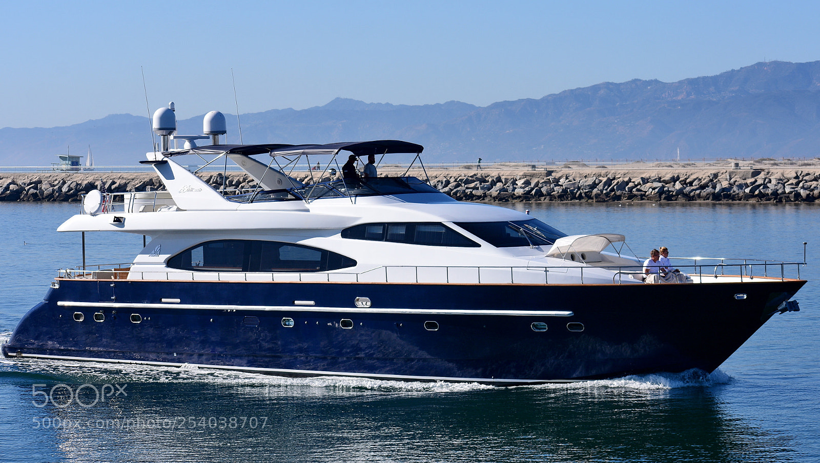 Nikon D7200 sample photo. Powerboat cruising marina channels photography