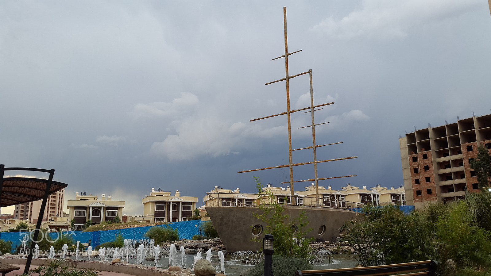 Samsung Galaxy S5 sample photo. Titanic photography