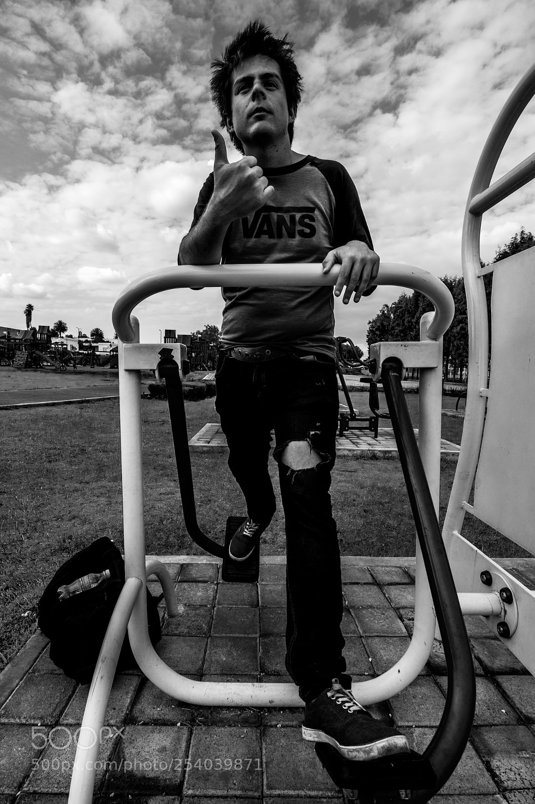 Canon EOS 80D sample photo. Thumbs up photography