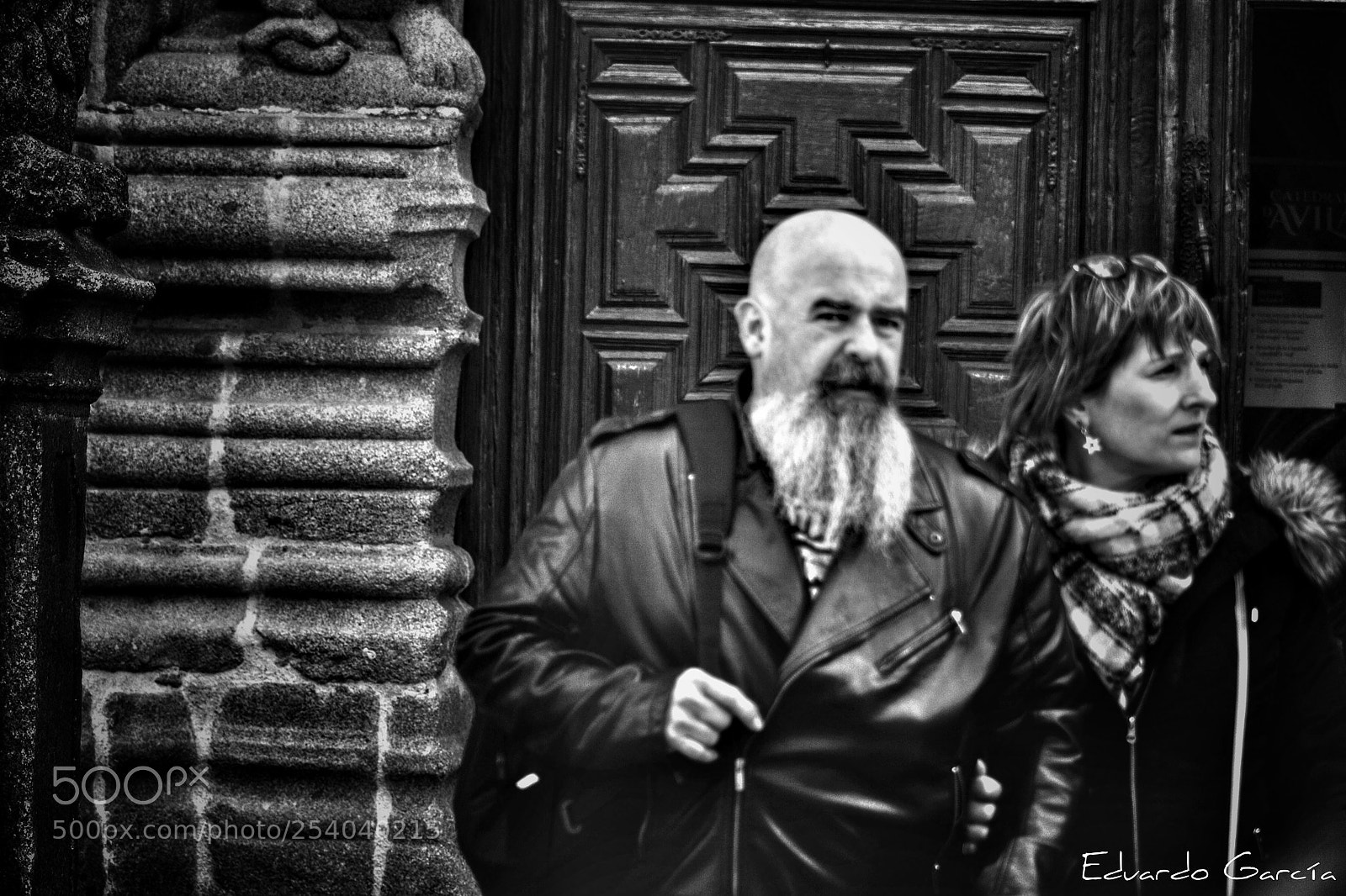 Canon EOS 600D (Rebel EOS T3i / EOS Kiss X5) sample photo. Salida de la catedral photography