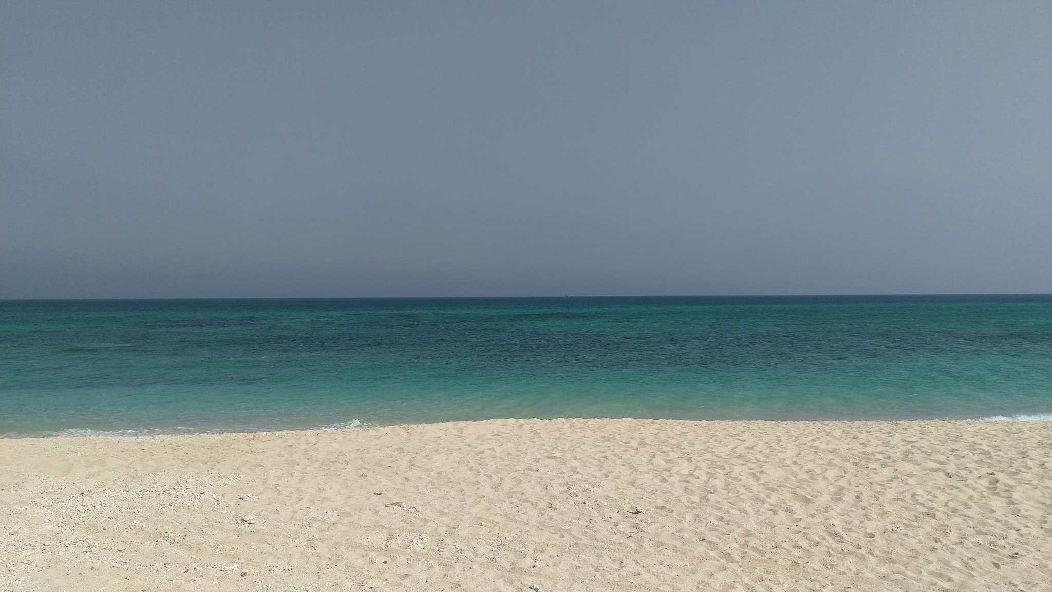 HTC ONE M9 sample photo. The beach, the sea and sky photography