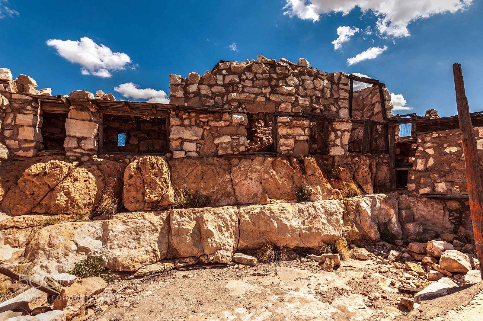 Nikon D5000 sample photo. 2 guns - ruins #11 photography