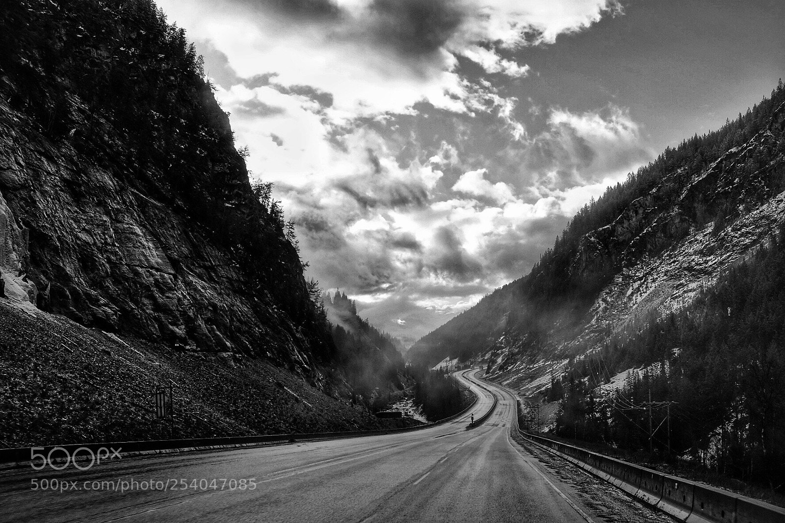 Fujifilm X100F sample photo. Through the mountains. photography