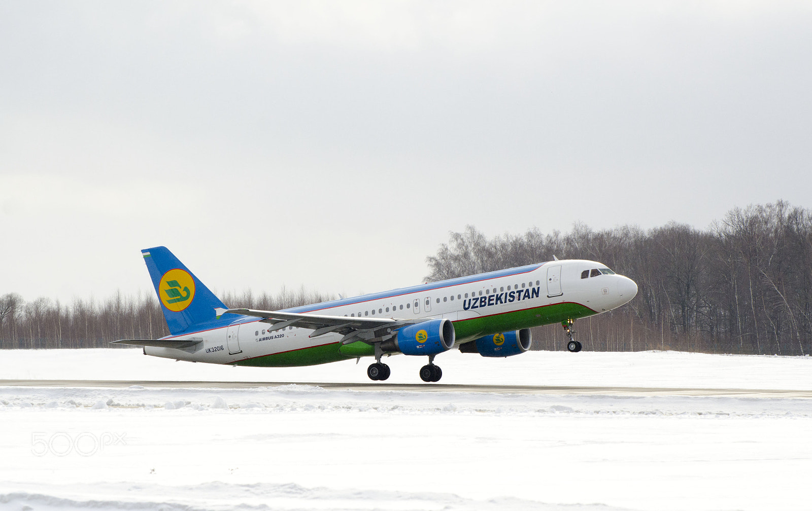 Nikon D7000 sample photo. Uk32016 uzbekistan airways airbus photography