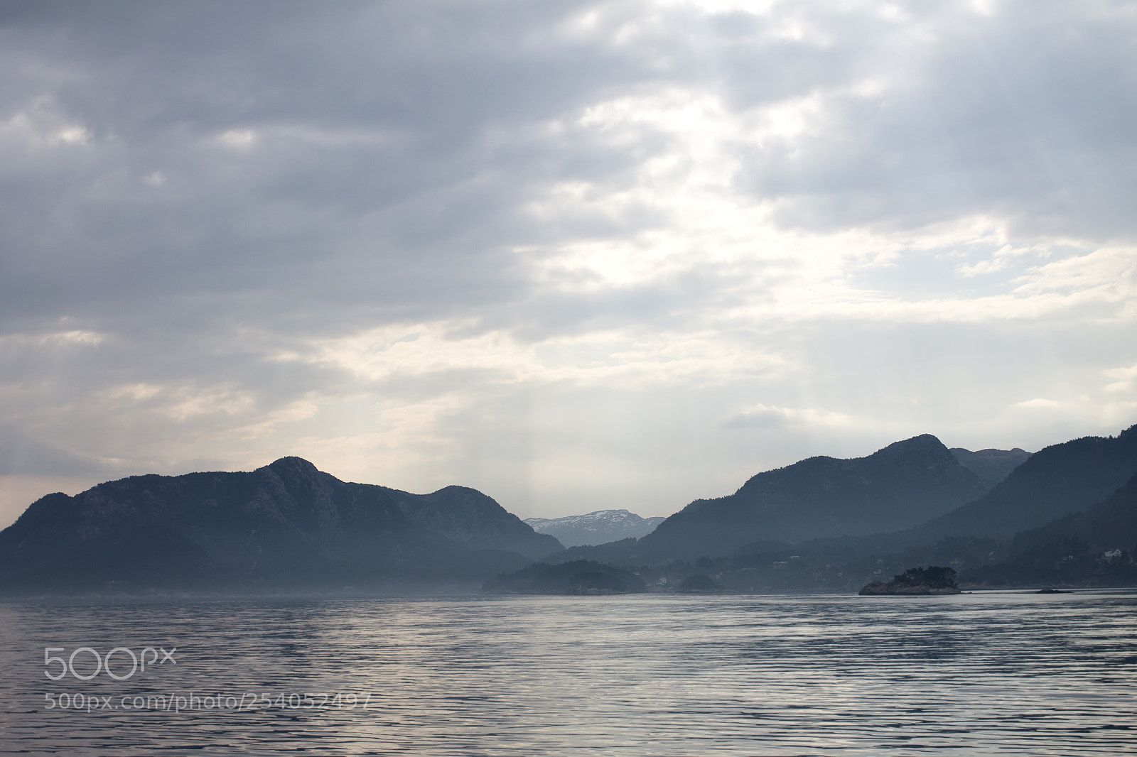 Canon EOS 1100D (EOS Rebel T3 / EOS Kiss X50) sample photo. Norwegian sunrise photography