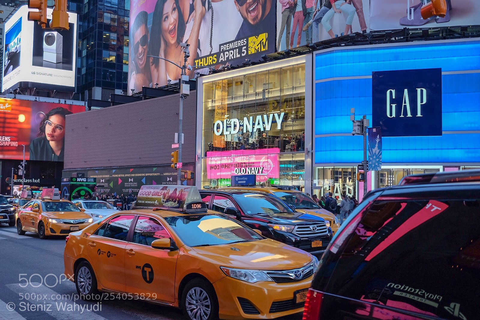 Fujifilm X-T10 sample photo. Yellow cab photography