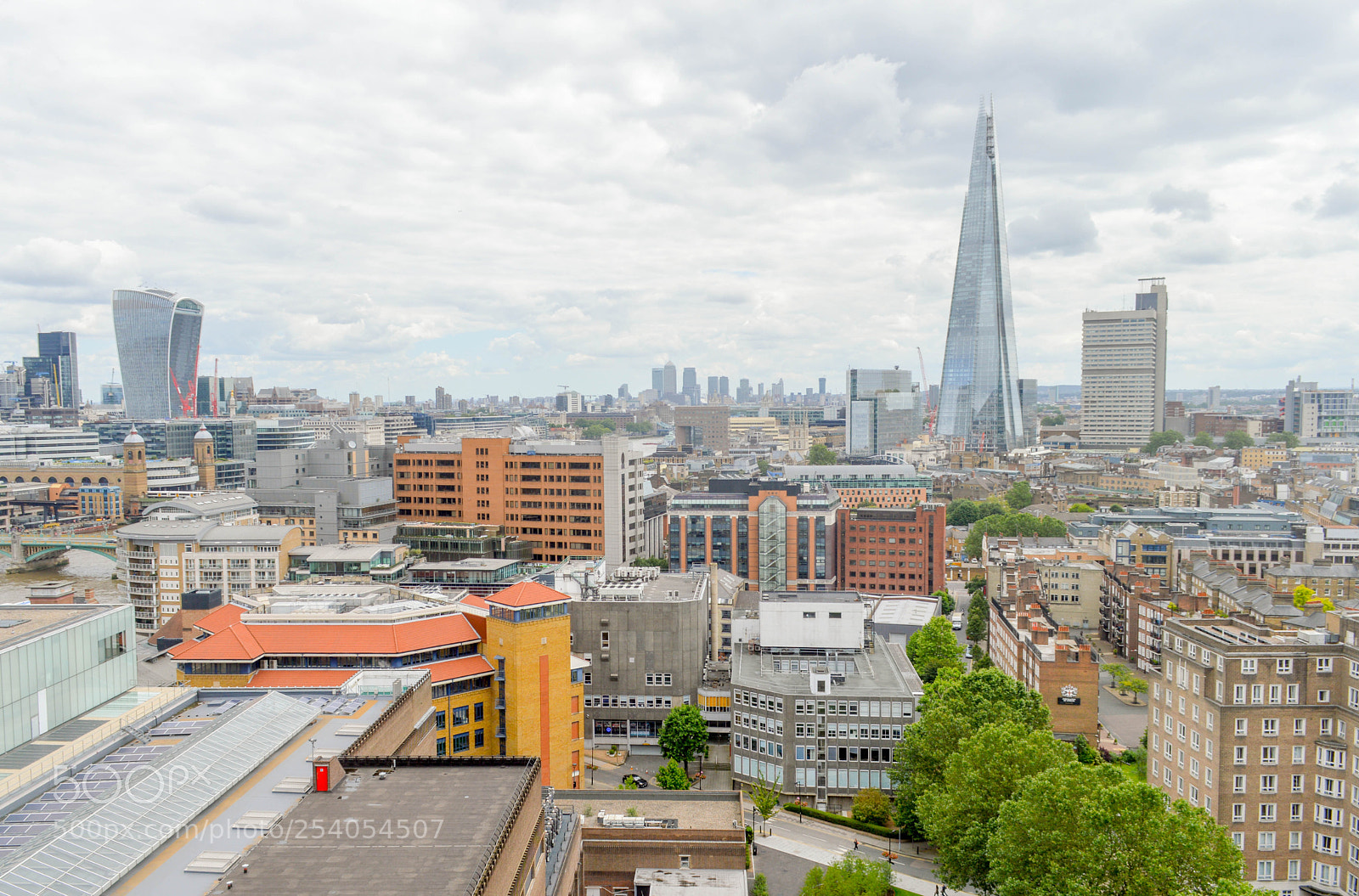 Nikon D3200 sample photo. The shard photography