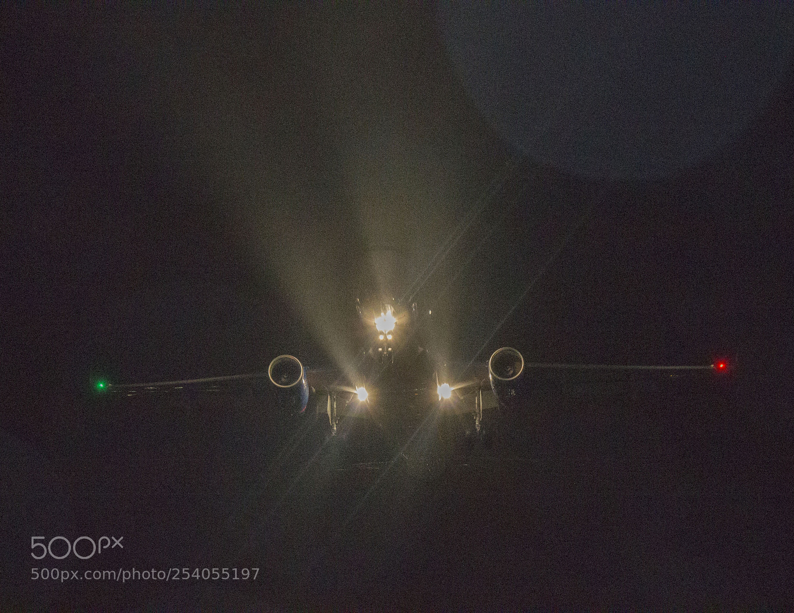 Canon EOS 1100D (EOS Rebel T3 / EOS Kiss X50) sample photo. Landing at night photography
