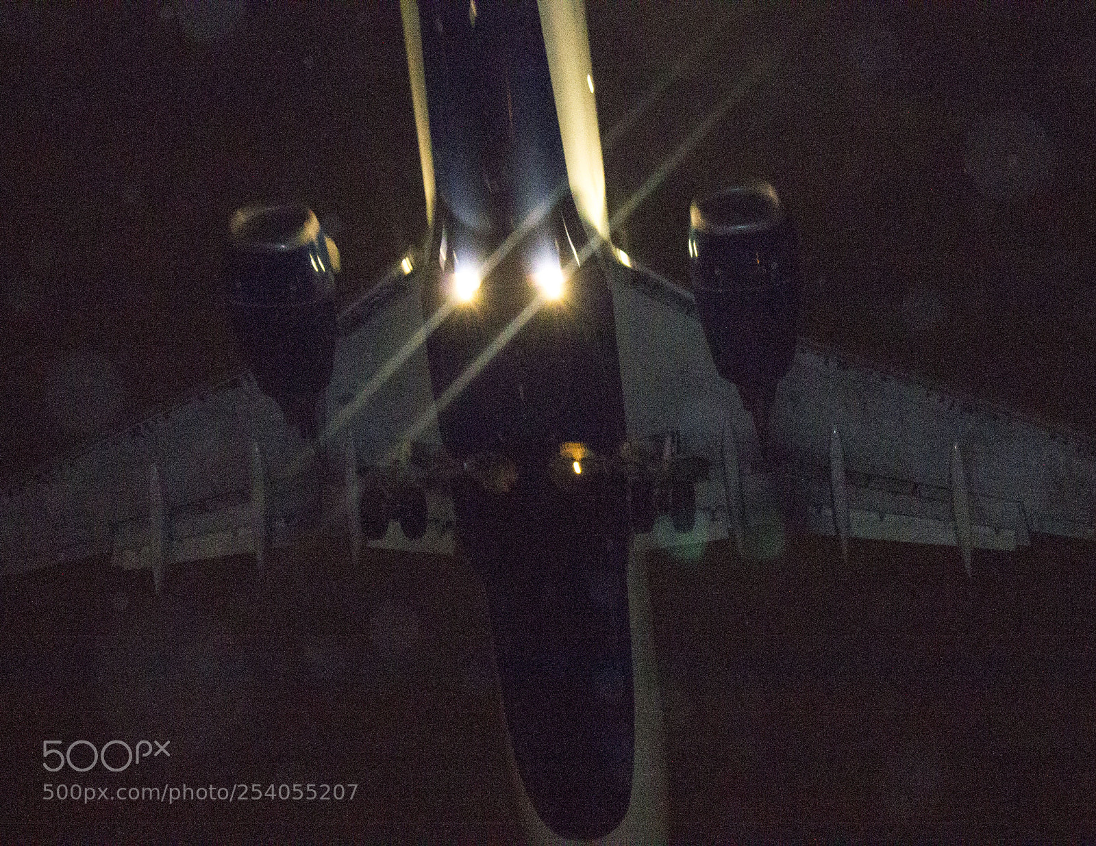 Canon EOS 1100D (EOS Rebel T3 / EOS Kiss X50) sample photo. Landing at night photography