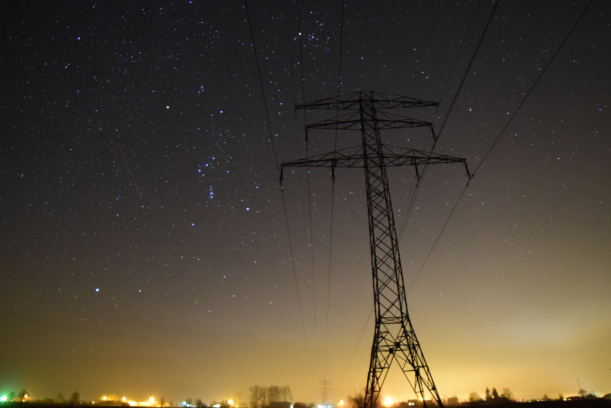 Samyang 14mm F2.8 ED AS IF UMC sample photo. Bright night photography