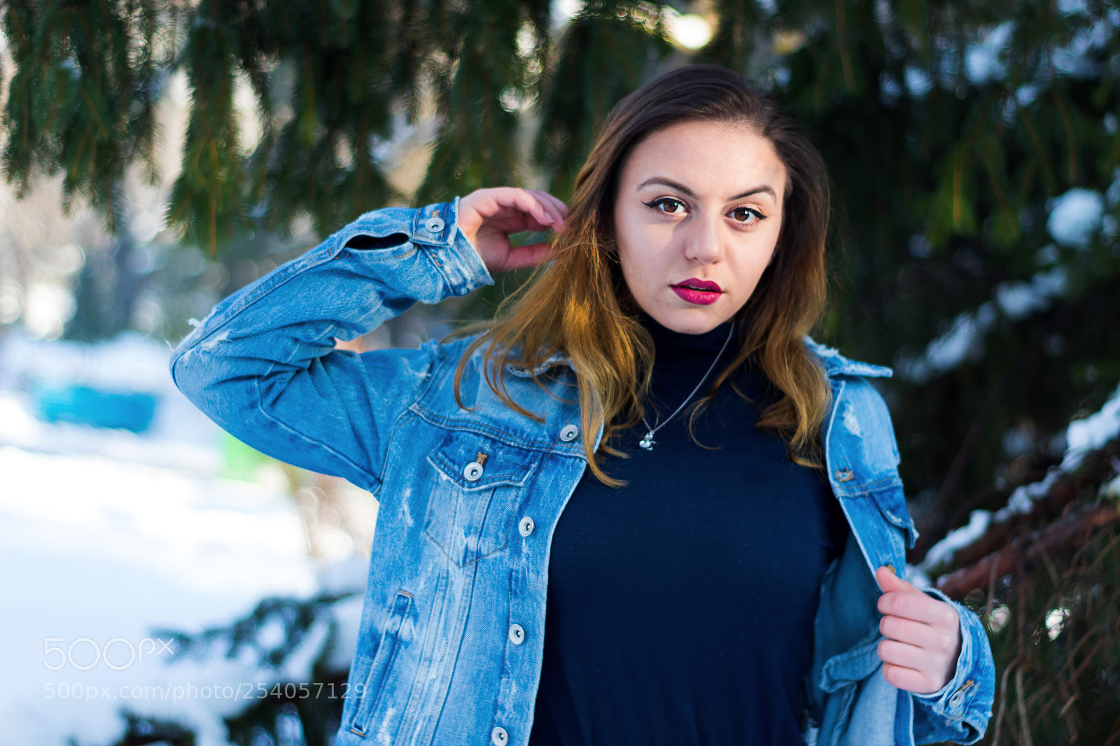 Canon EOS 1300D (EOS Rebel T6 / EOS Kiss X80) sample photo. Winter portraits photography
