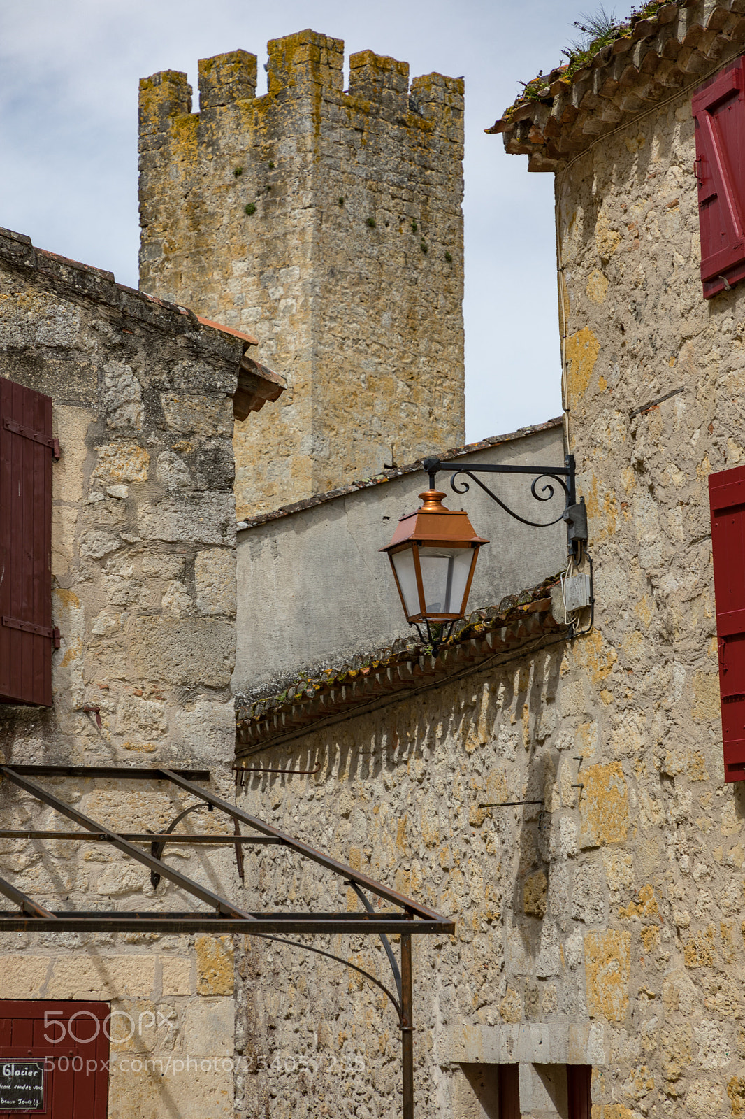 Canon EOS 5D Mark IV sample photo. Larressingle, france's most beautiful photography