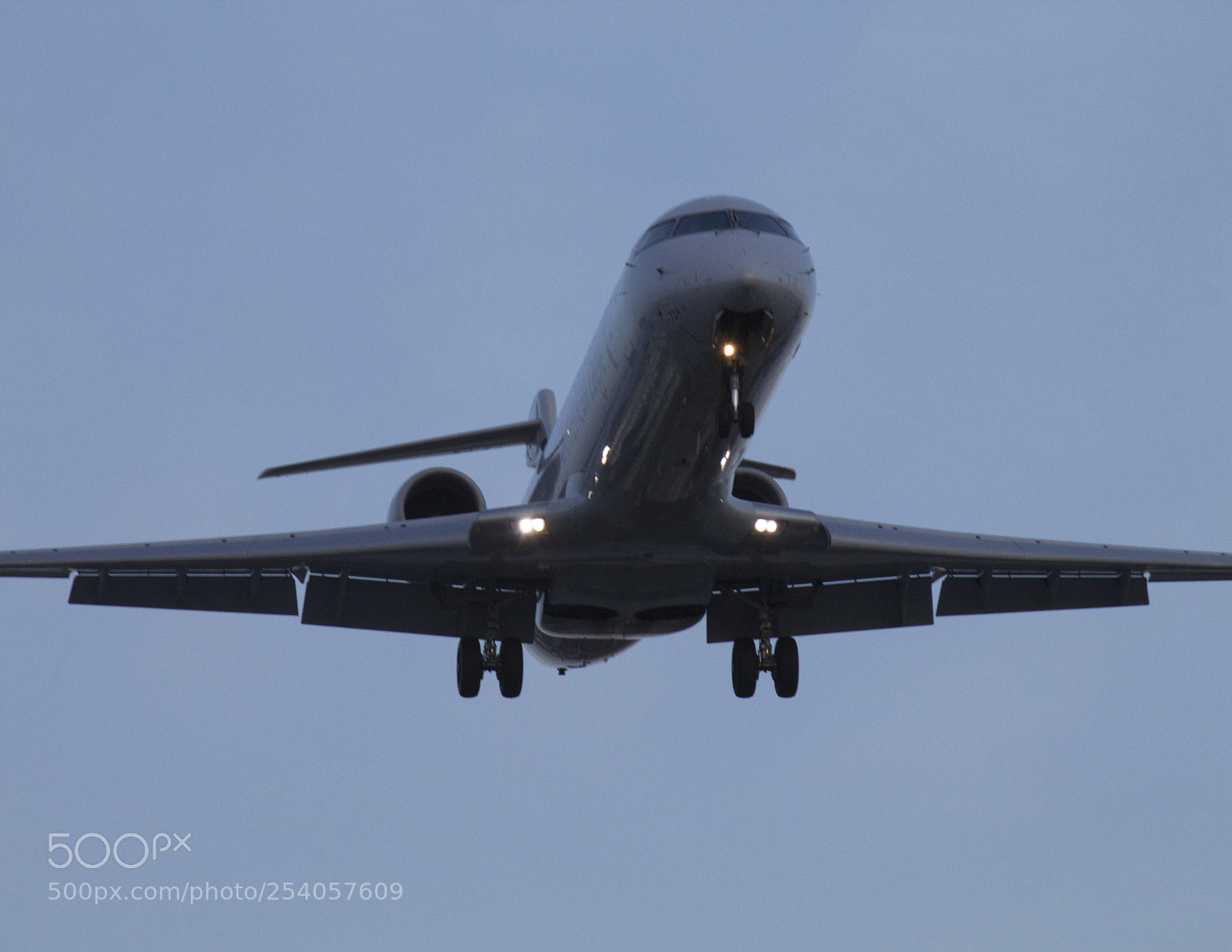 Canon EOS 1100D (EOS Rebel T3 / EOS Kiss X50) sample photo. Landing at dusk photography