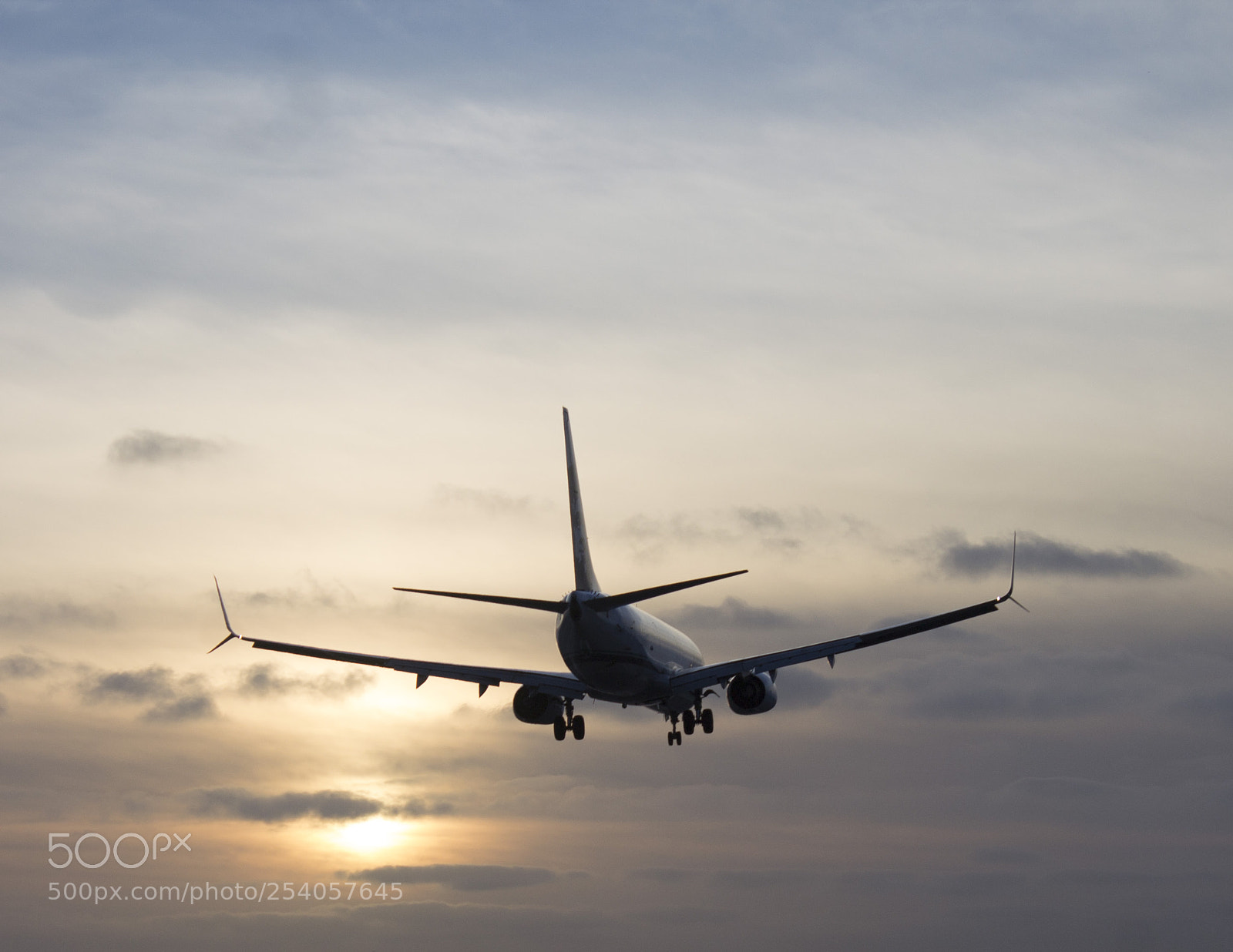Canon EOS 1100D (EOS Rebel T3 / EOS Kiss X50) sample photo. Landing at dusk photography