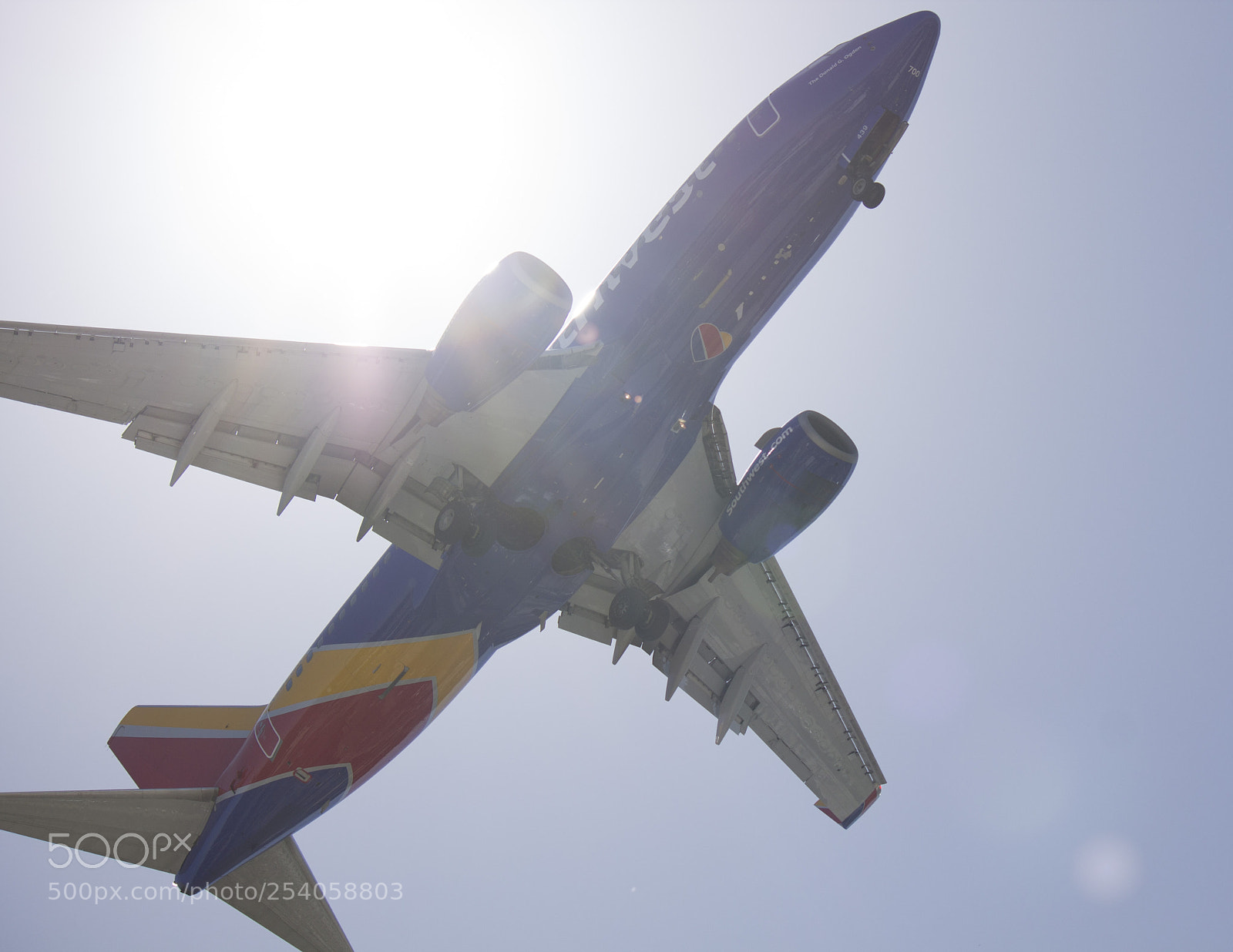 Canon EOS 1100D (EOS Rebel T3 / EOS Kiss X50) sample photo. Landing at mid-day photography
