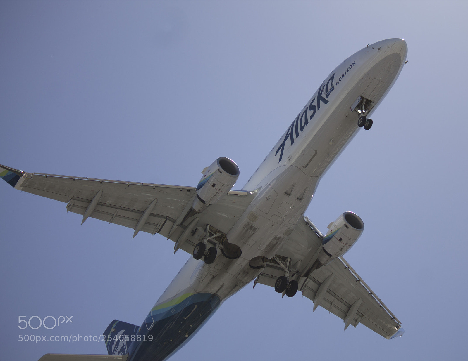 Canon EOS 1100D (EOS Rebel T3 / EOS Kiss X50) sample photo. Landing at mid-day photography