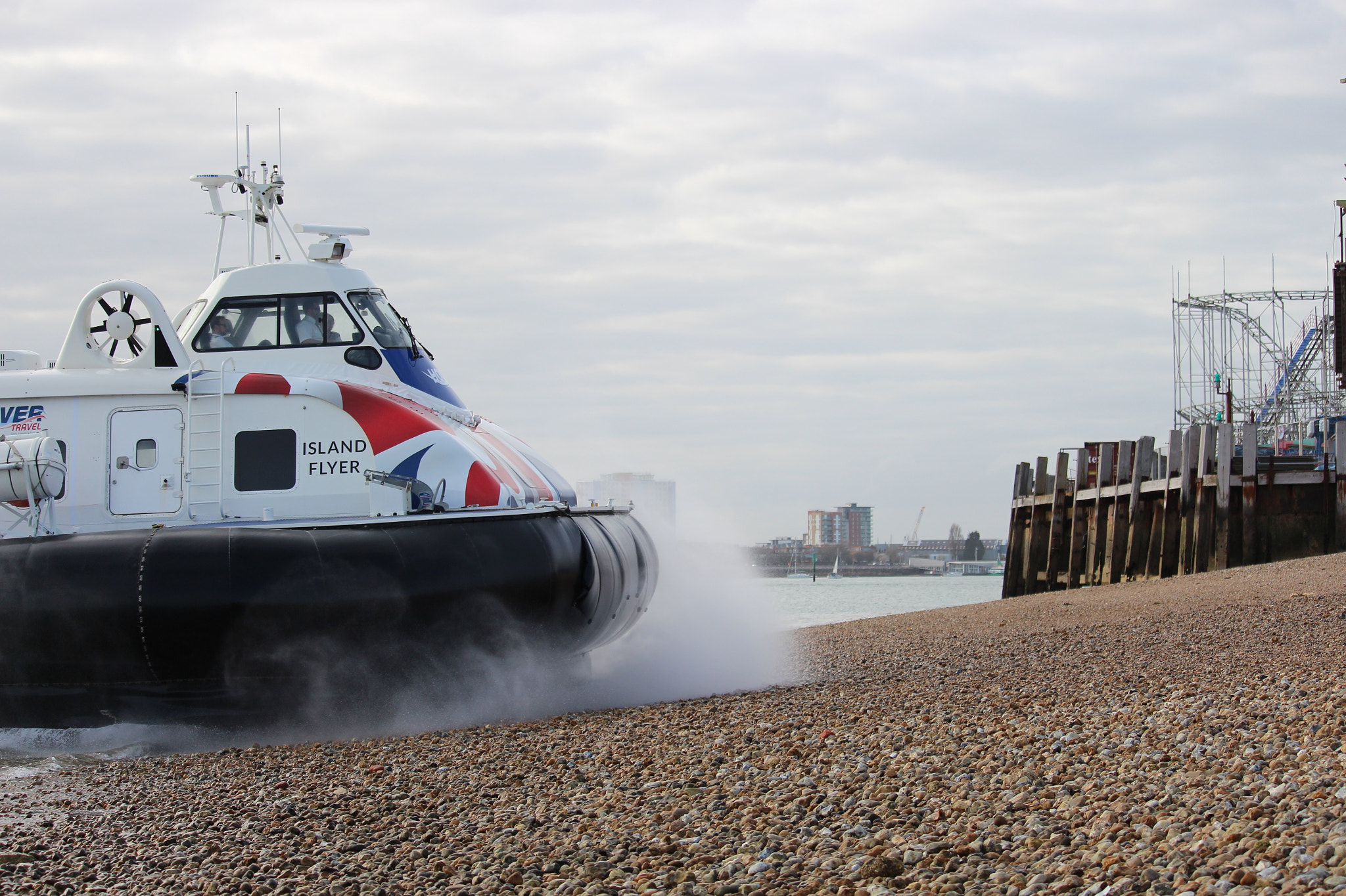 Canon EF-S 55-250mm F4-5.6 IS STM sample photo. Portsmouth seafront photography