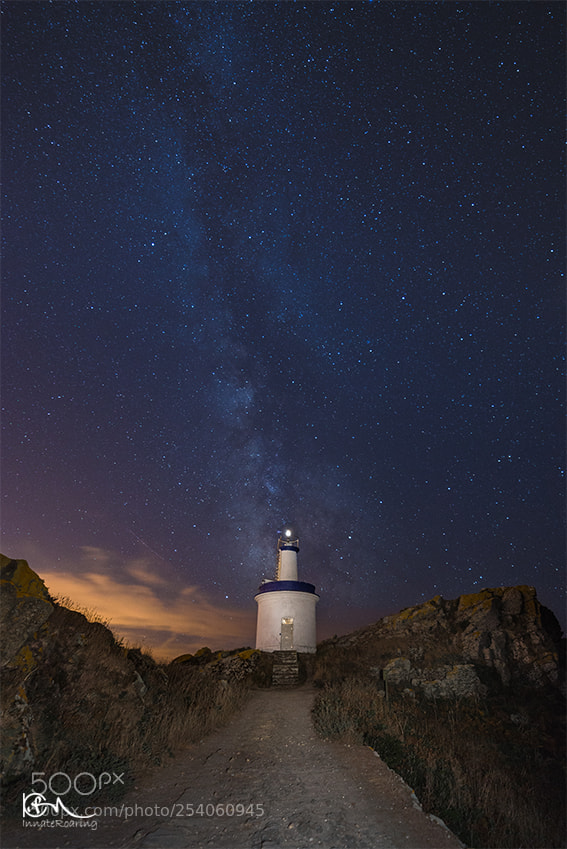 Nikon D610 sample photo. Faro da porta photography