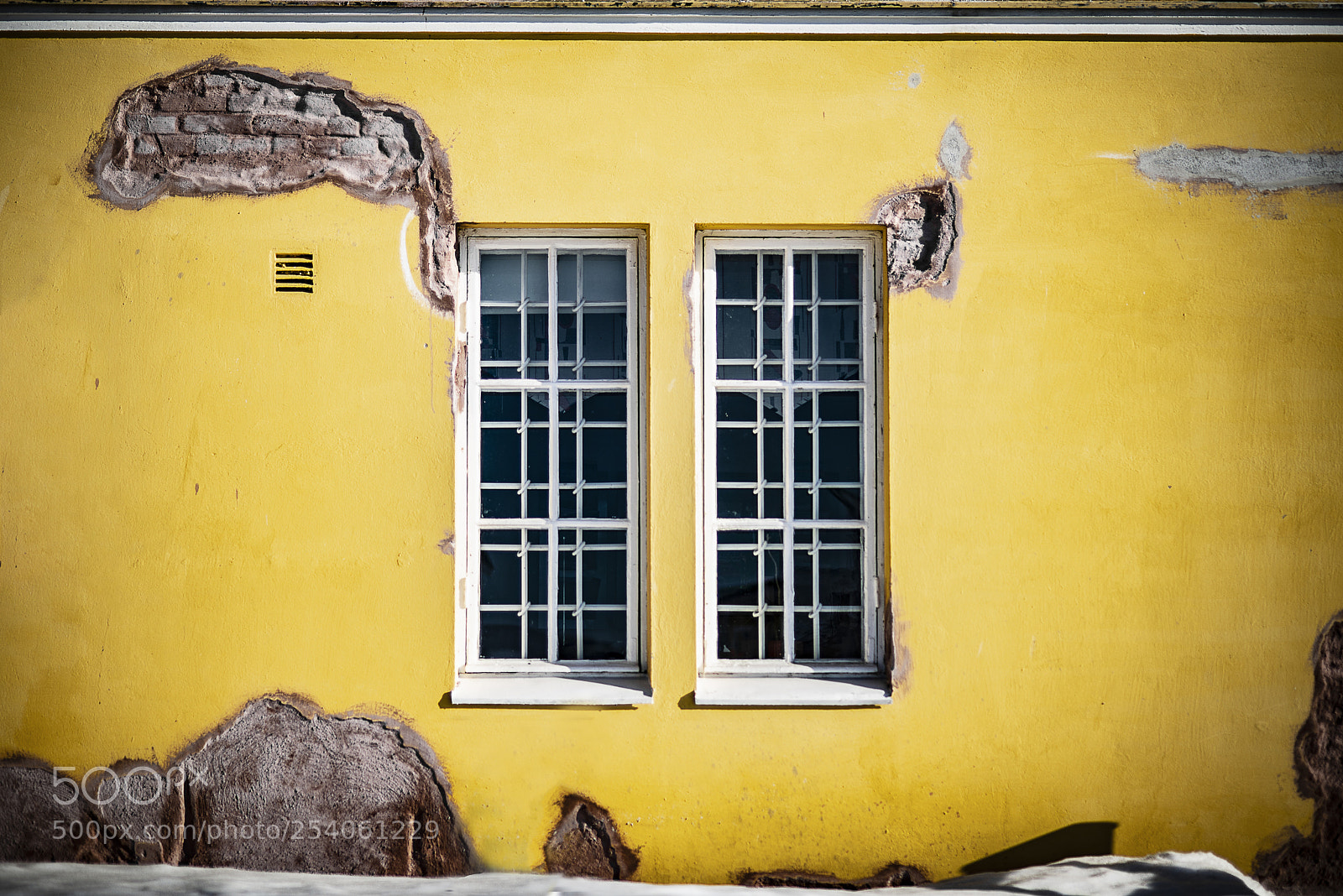Nikon D600 sample photo. Colorful window photography