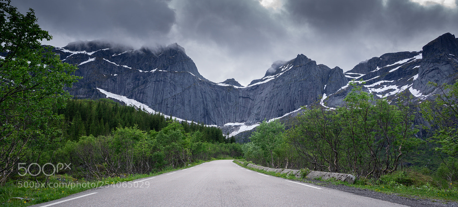 Sony a6000 sample photo. Heading for the mountains photography