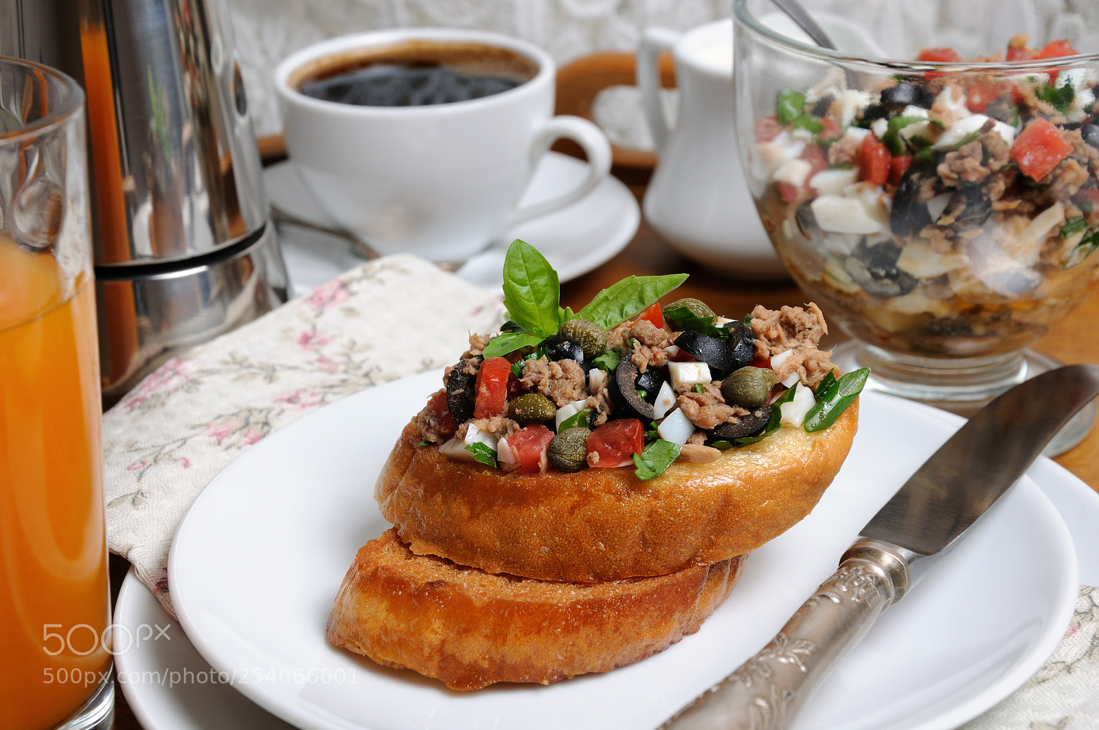 Nikon D90 sample photo. Breakfast with croutons and photography