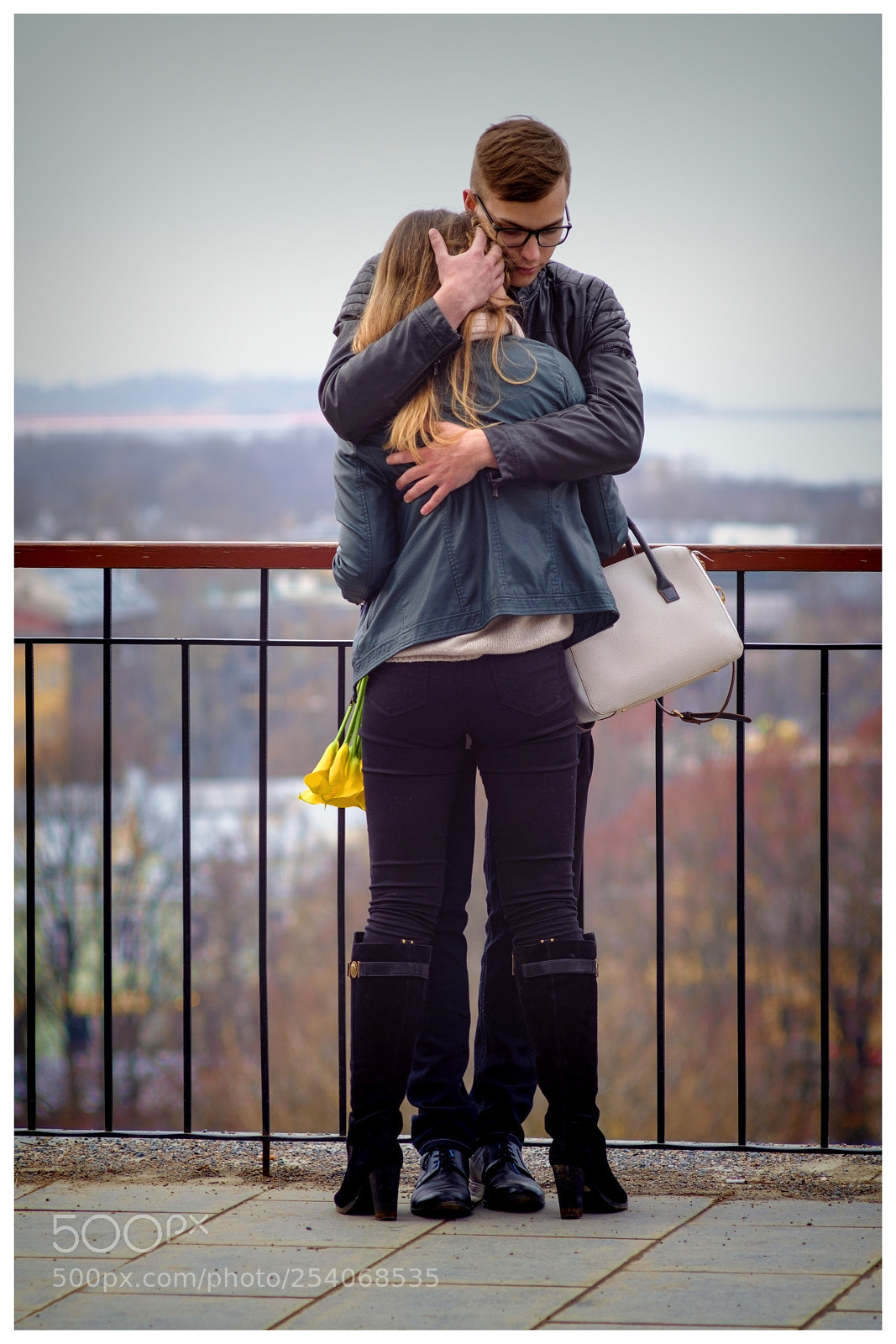Fujifilm X-T20 sample photo. Hug photography