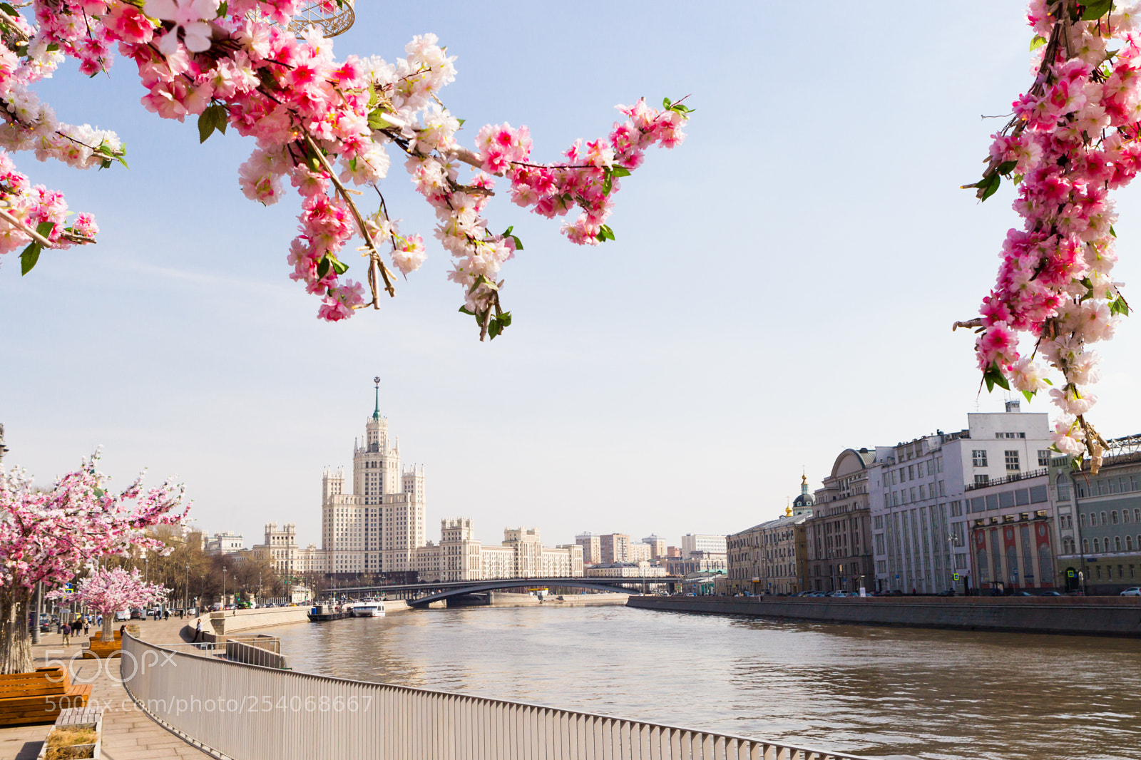 Canon EOS-1D Mark IV sample photo. Spring moscow. city landscape photography