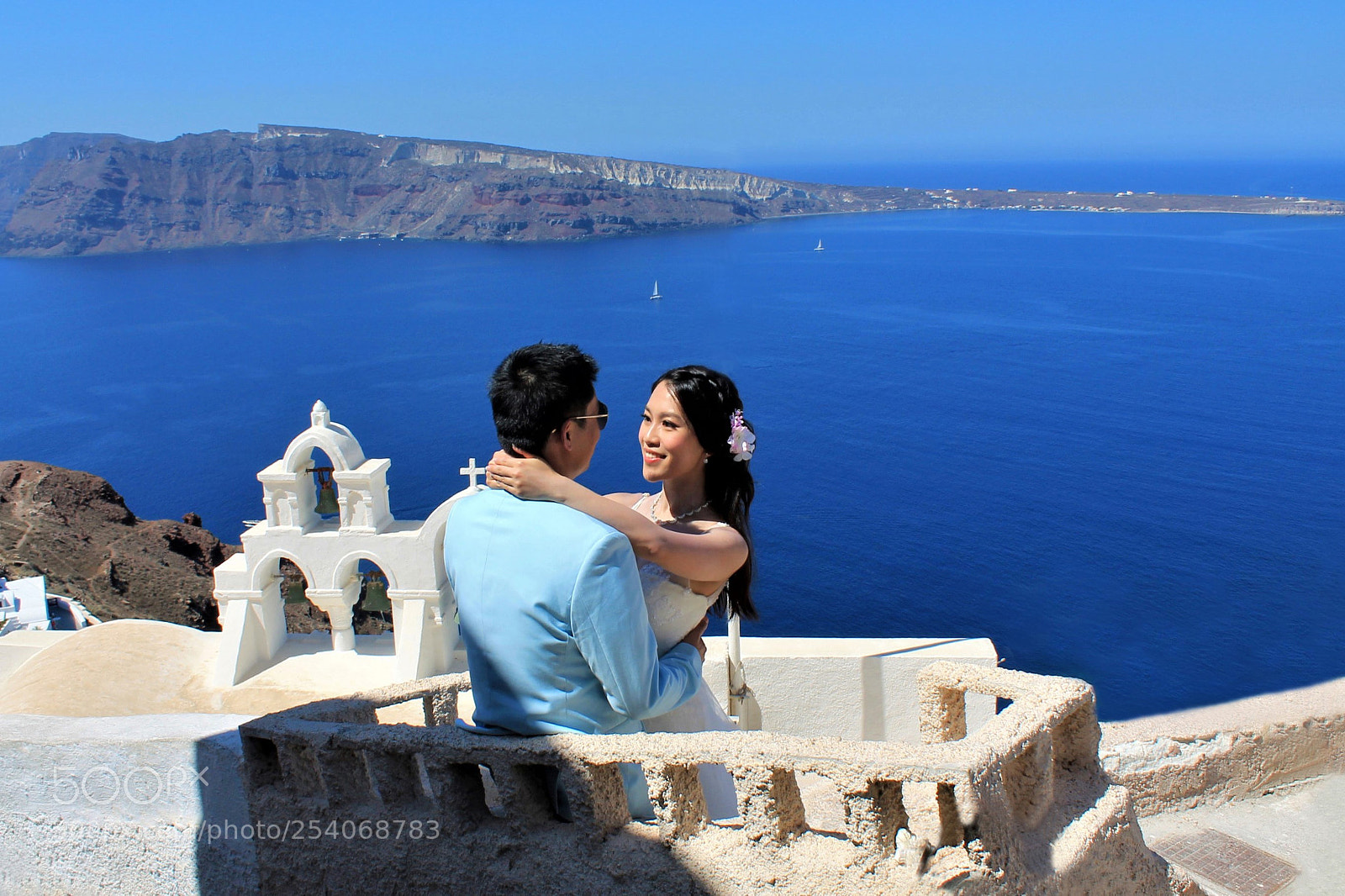 Canon EOS 1100D (EOS Rebel T3 / EOS Kiss X50) sample photo. Newlyweds in santorini. photography