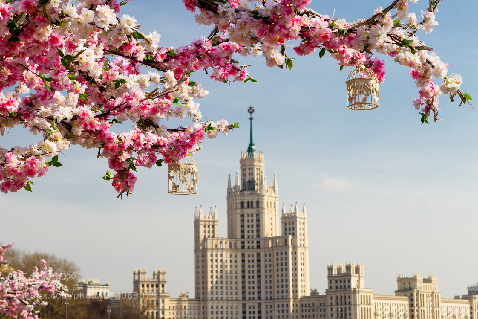 Canon EOS-1D Mark IV sample photo. Spring moscow. city landscape photography