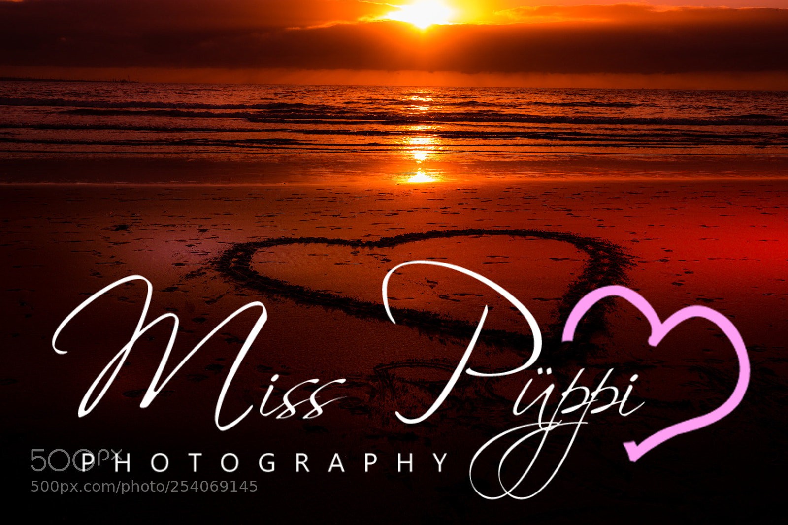 Fujifilm X-T20 sample photo. Heart in sand photography
