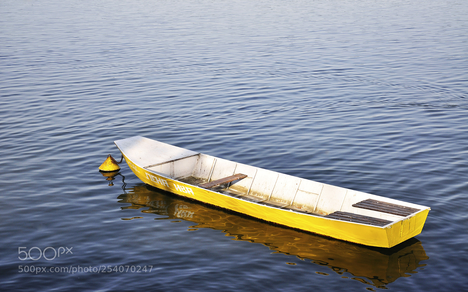 Nikon D90 sample photo. Peaceful boat photography