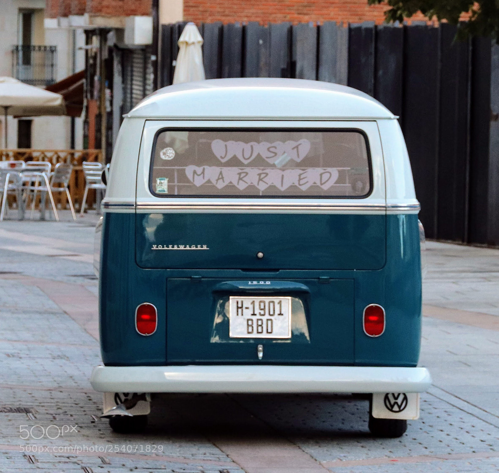 Canon EOS 77D (EOS 9000D / EOS 770D) sample photo. Just married photography