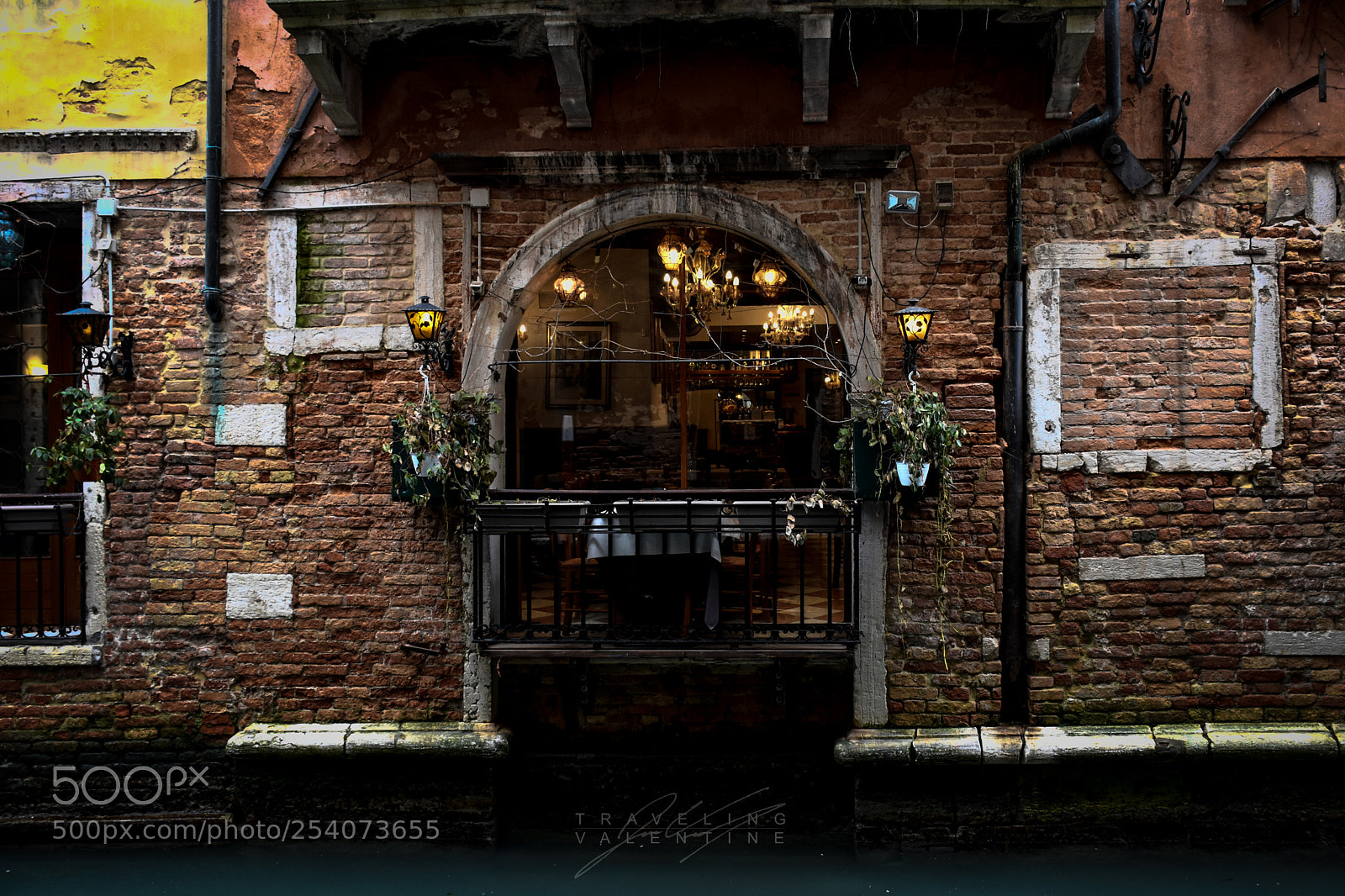 Nikon D5600 sample photo. Venice window photography
