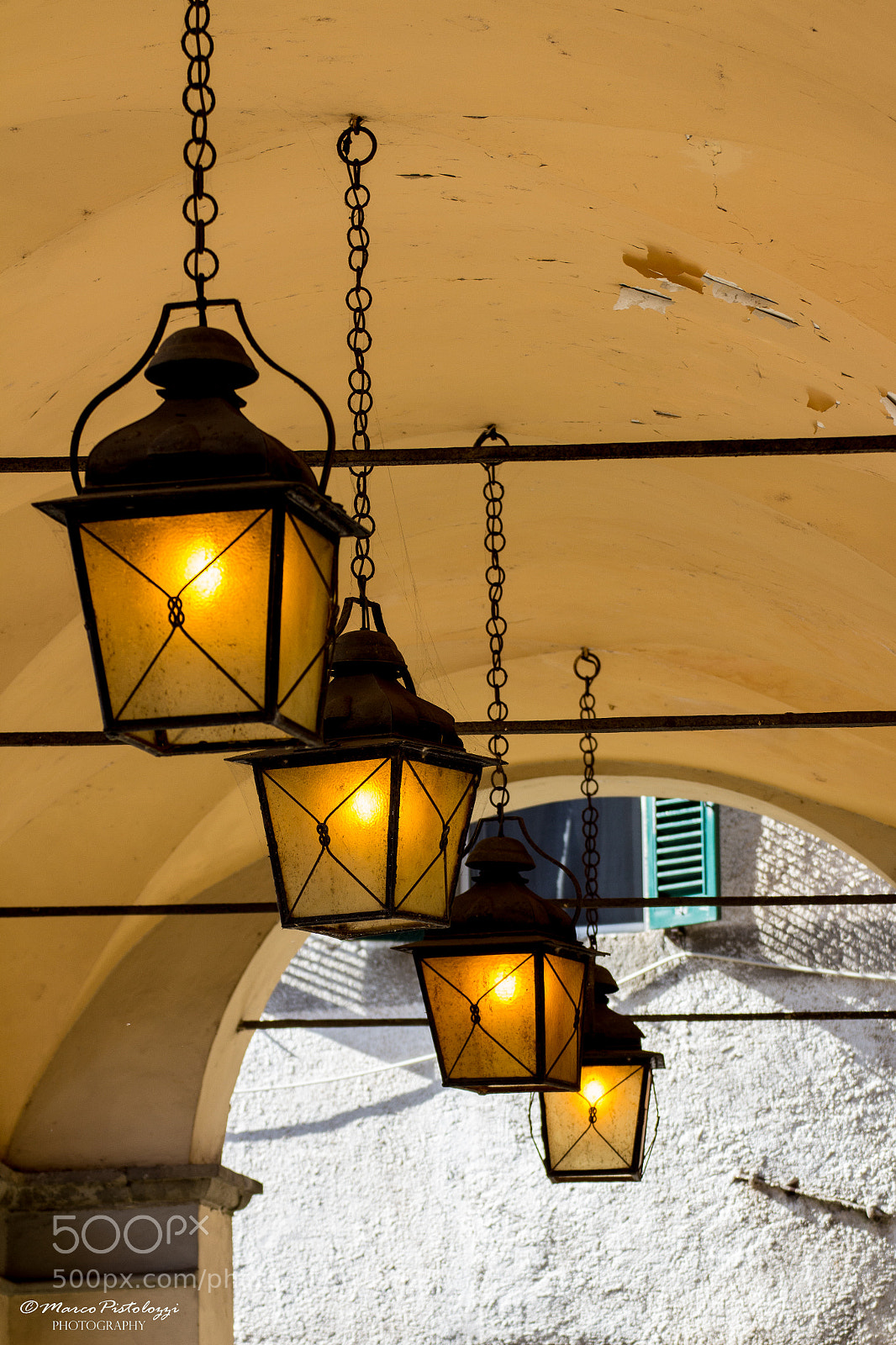Canon EOS 700D (EOS Rebel T5i / EOS Kiss X7i) sample photo. La  lanterna photography