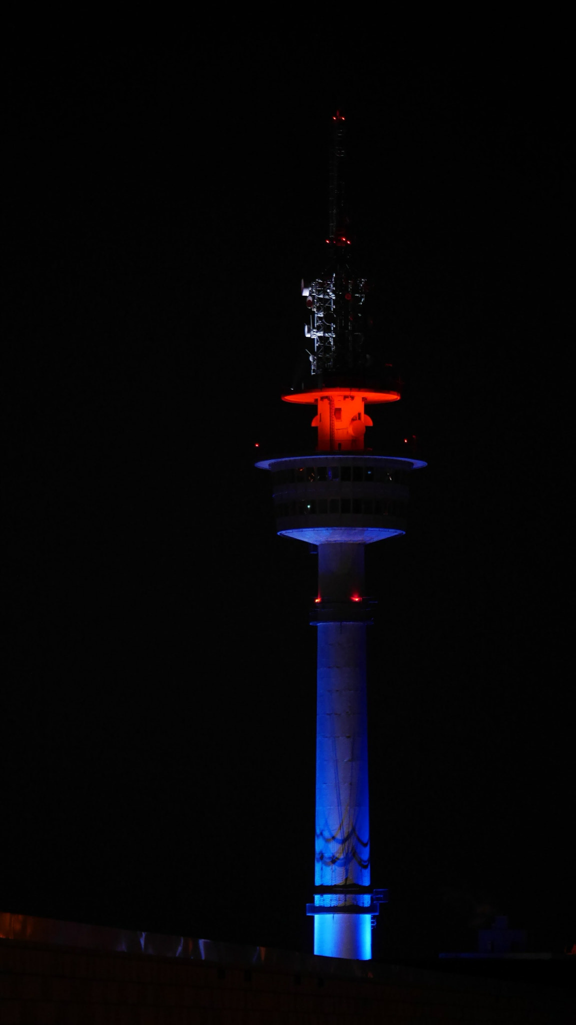 Panasonic Lumix DMC-GF7 sample photo. Nighttower photography