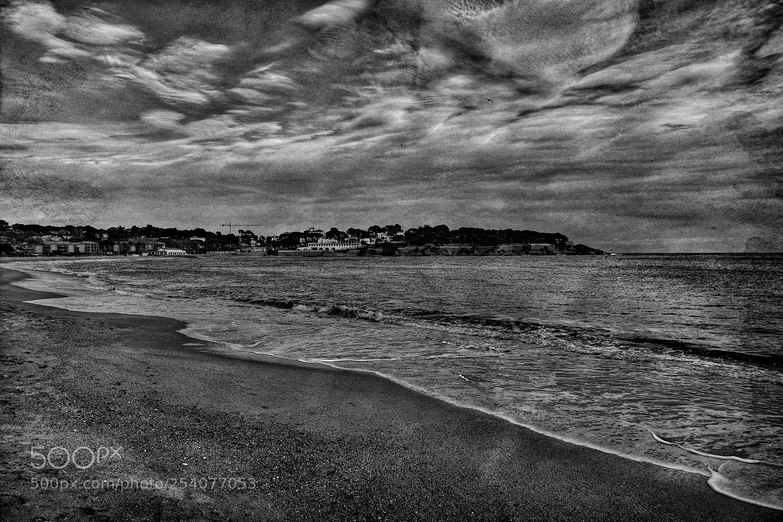 Fujifilm X-Pro1 sample photo. Kpanatomicx / dramatic beach photography