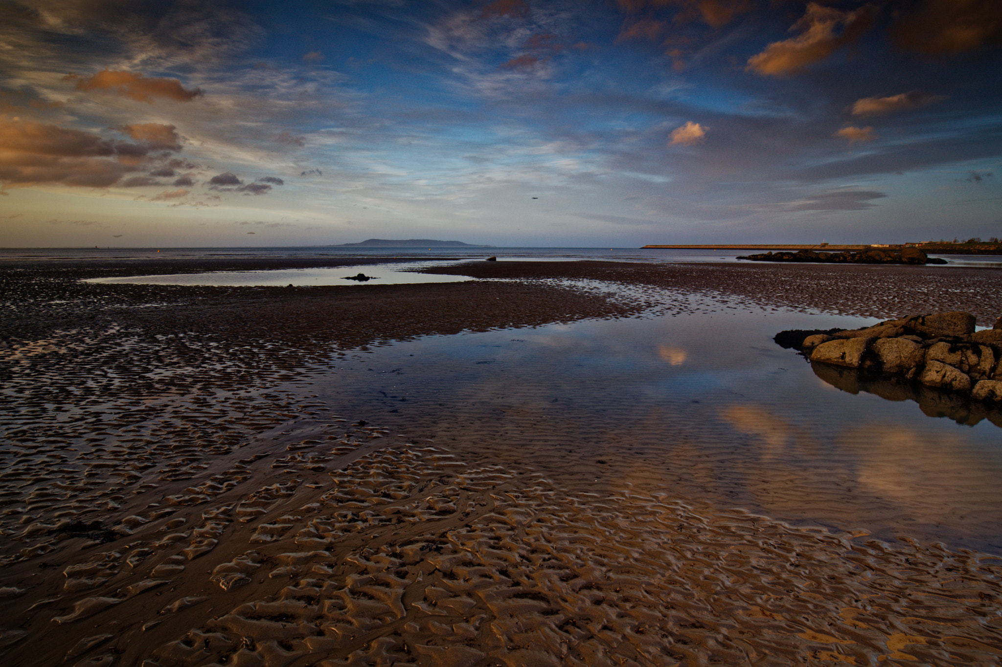 Canon EF 16-35mm F4L IS USM sample photo. Sunset in dun laoghaire photography