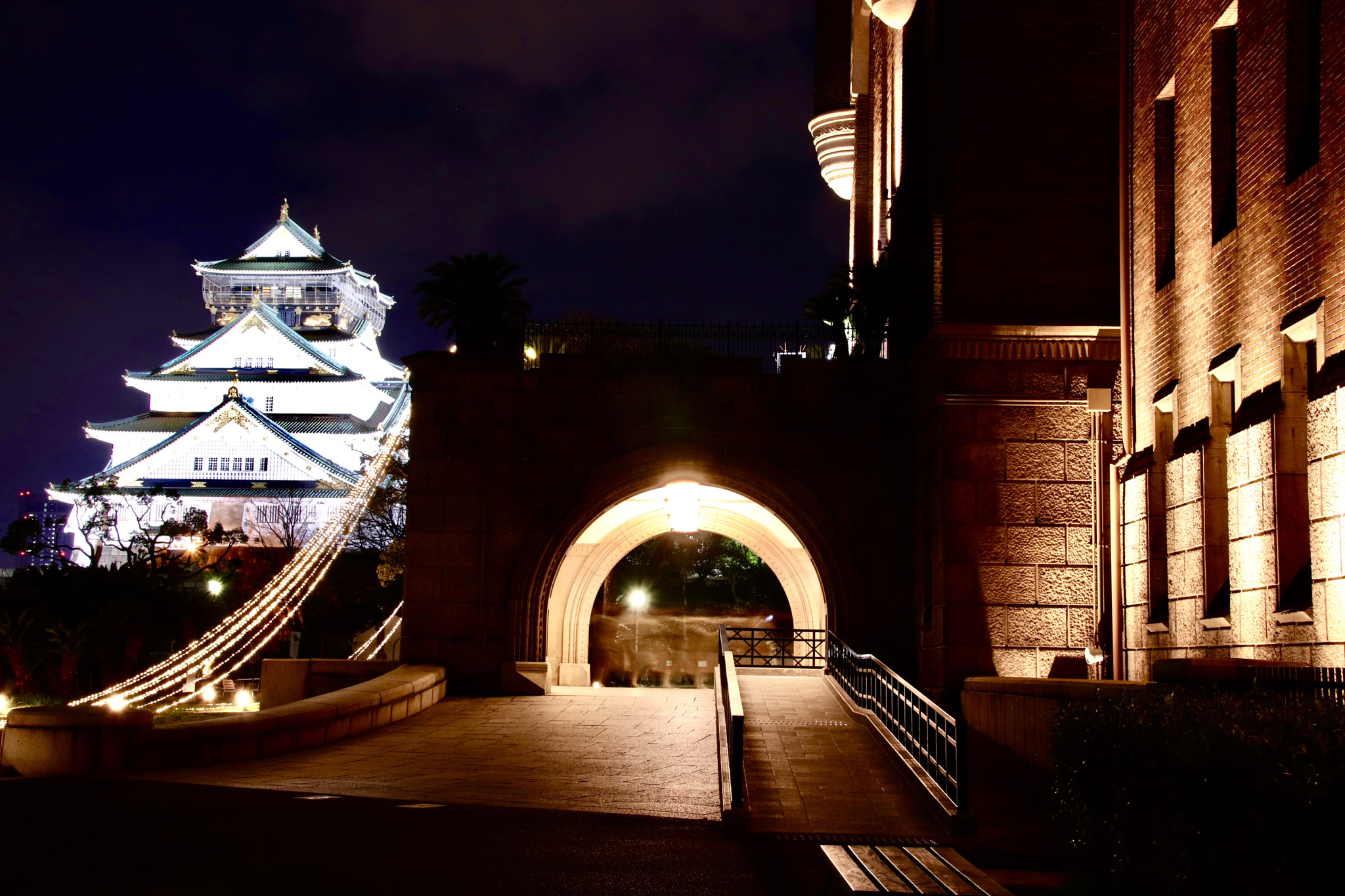 Canon EOS 200D (EOS Rebel SL2 / EOS Kiss X9) sample photo. Osaka castle and miraiza photography