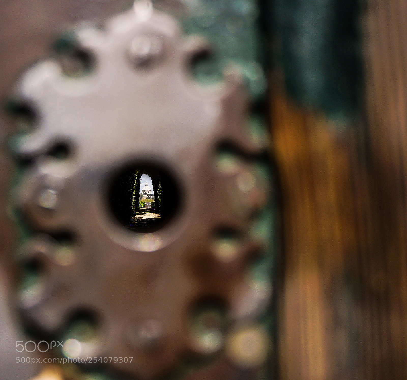 Sony a6000 sample photo. (9).. keyhole photography
