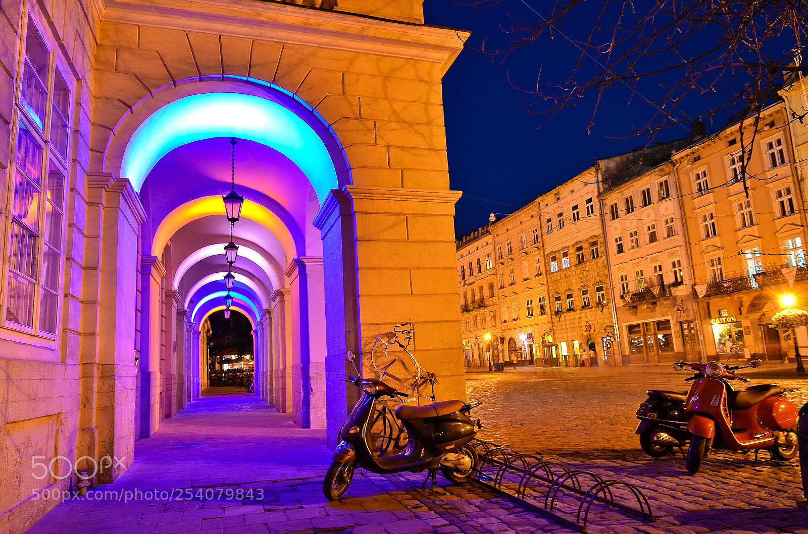 Nikon D7000 sample photo. Lviv market square photography