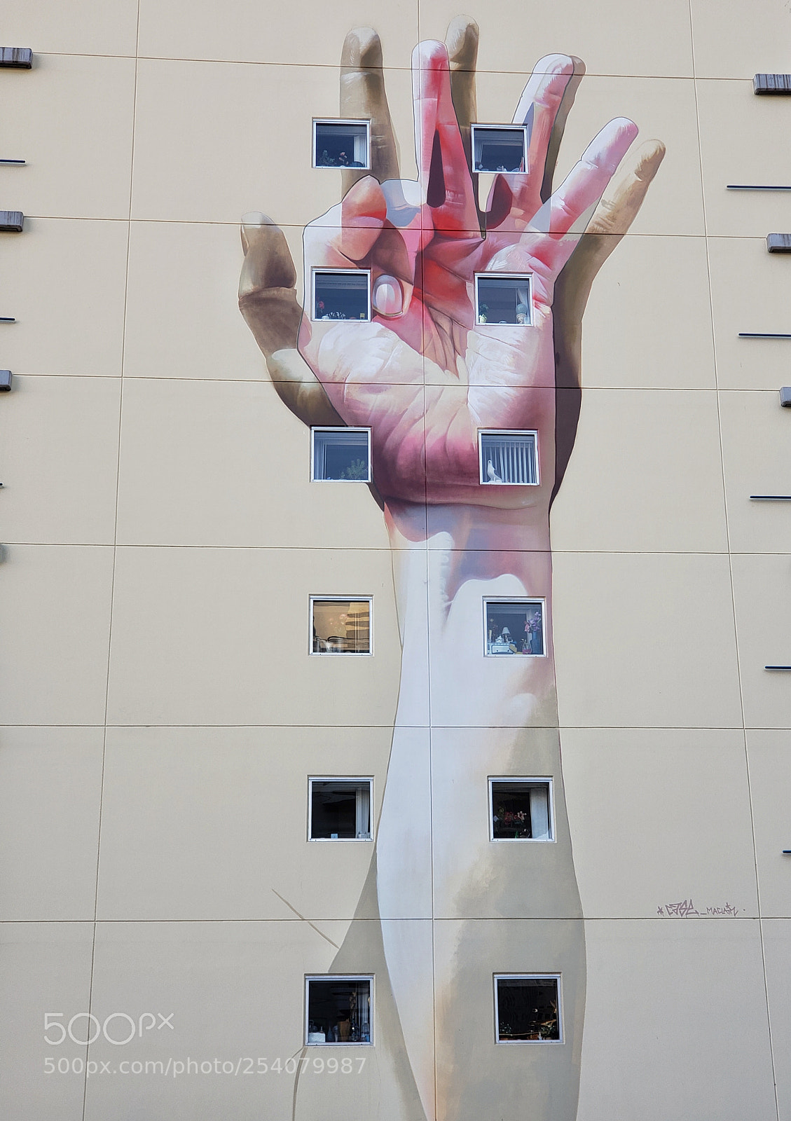 Samsung Galaxy S9+ sample photo. Urban art - color photography