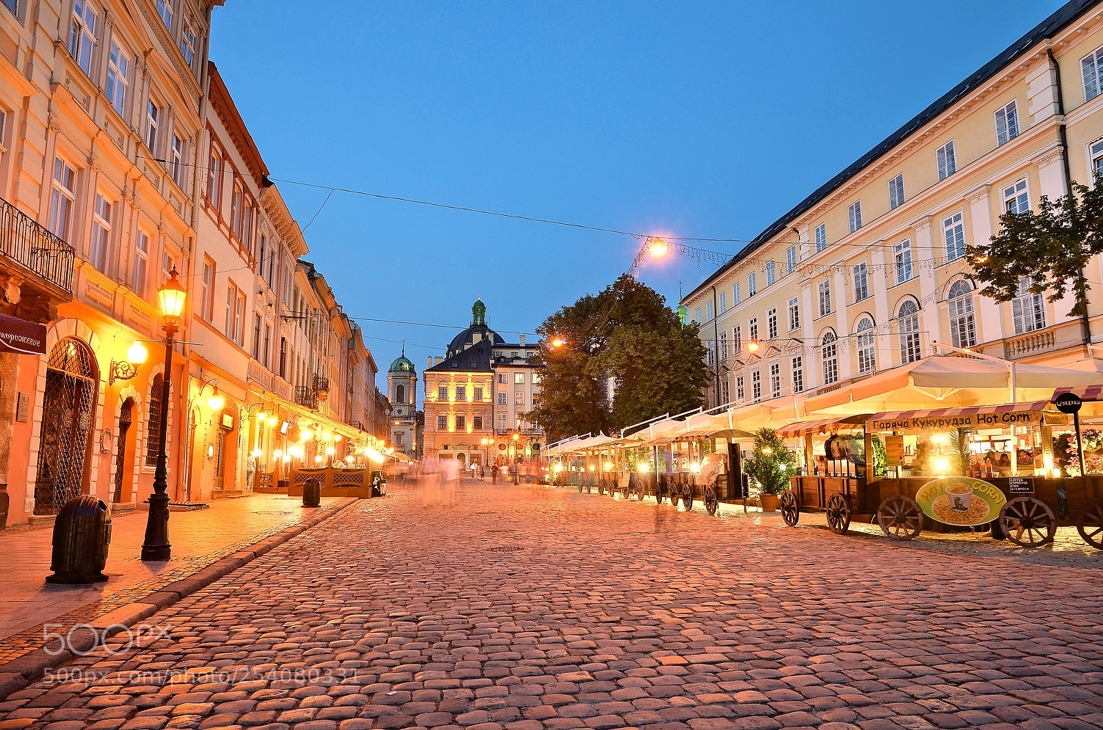 Nikon D7000 sample photo. Lviv central square photography