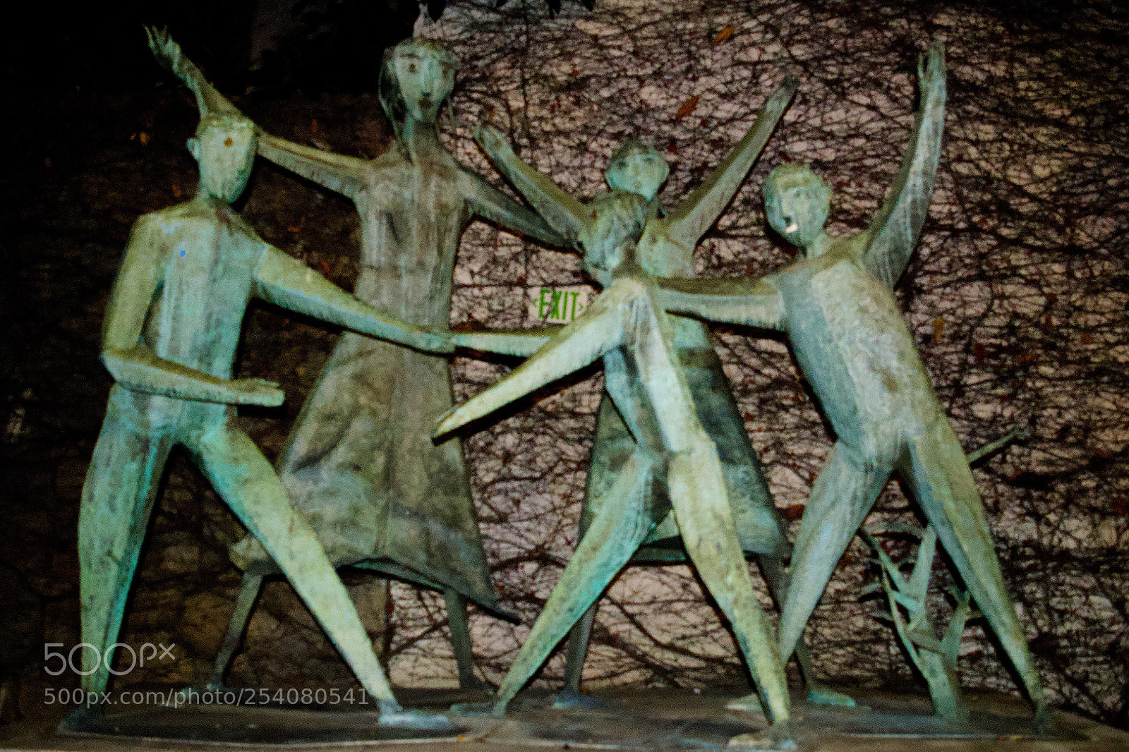 Nikon D3300 sample photo. The family by sculptor photography