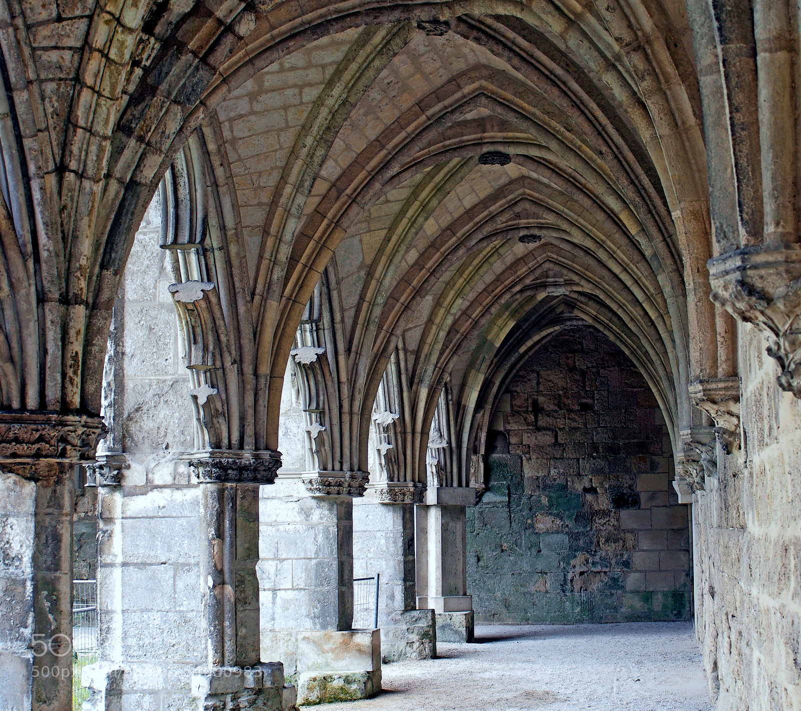 Olympus OM-D E-M5 sample photo. Soissons aisne photography