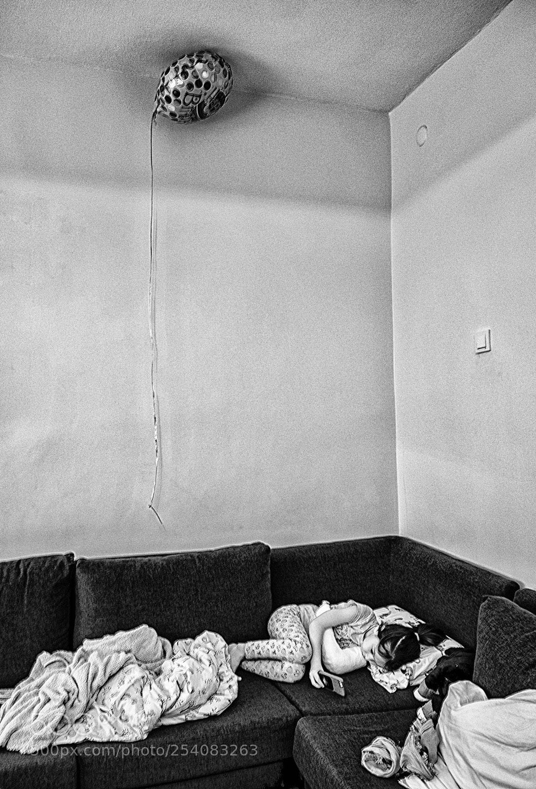 Fujifilm X-Pro2 sample photo. Little girla playing by photography