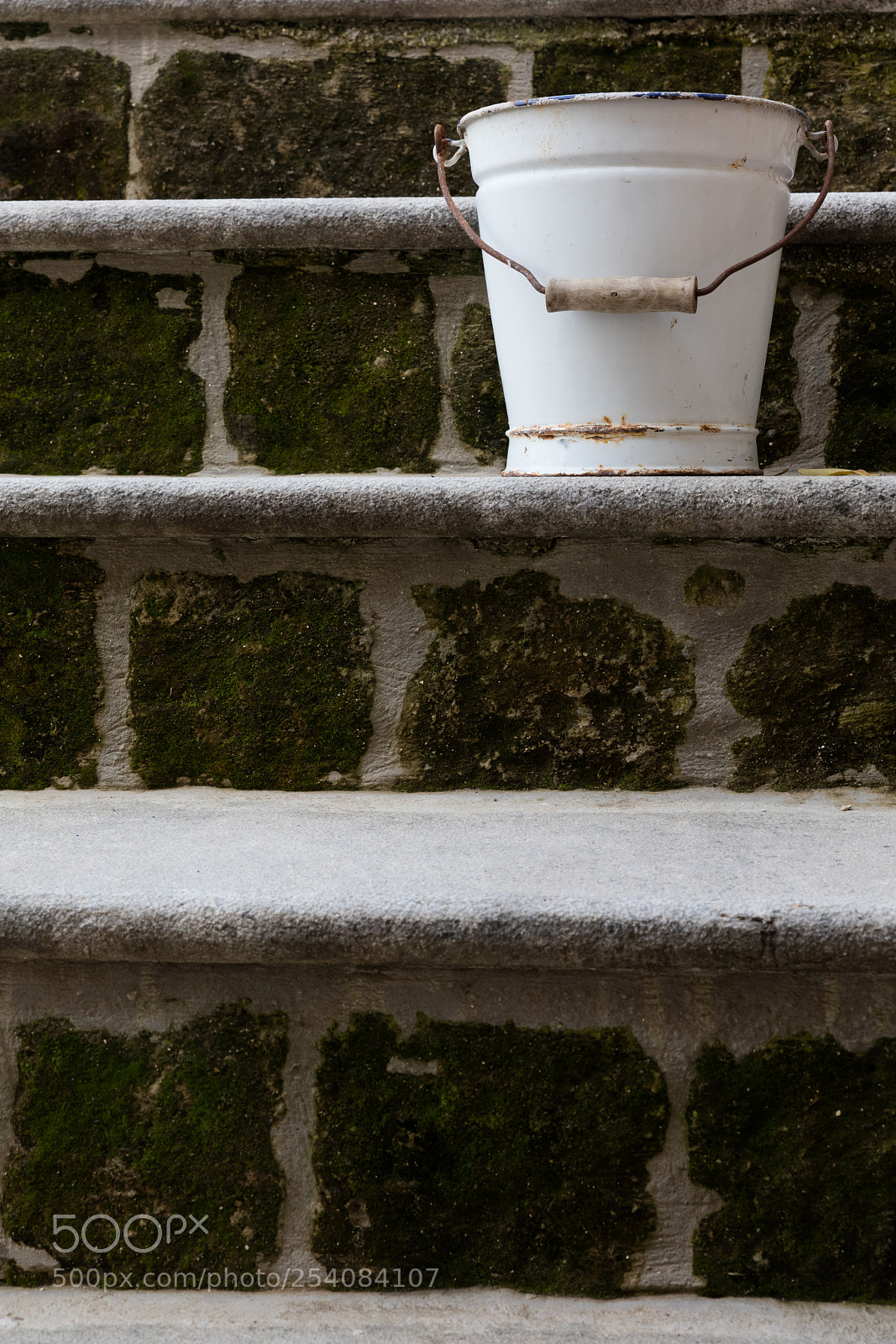 Canon EOS 5DS R sample photo. White bucket ibackground photography