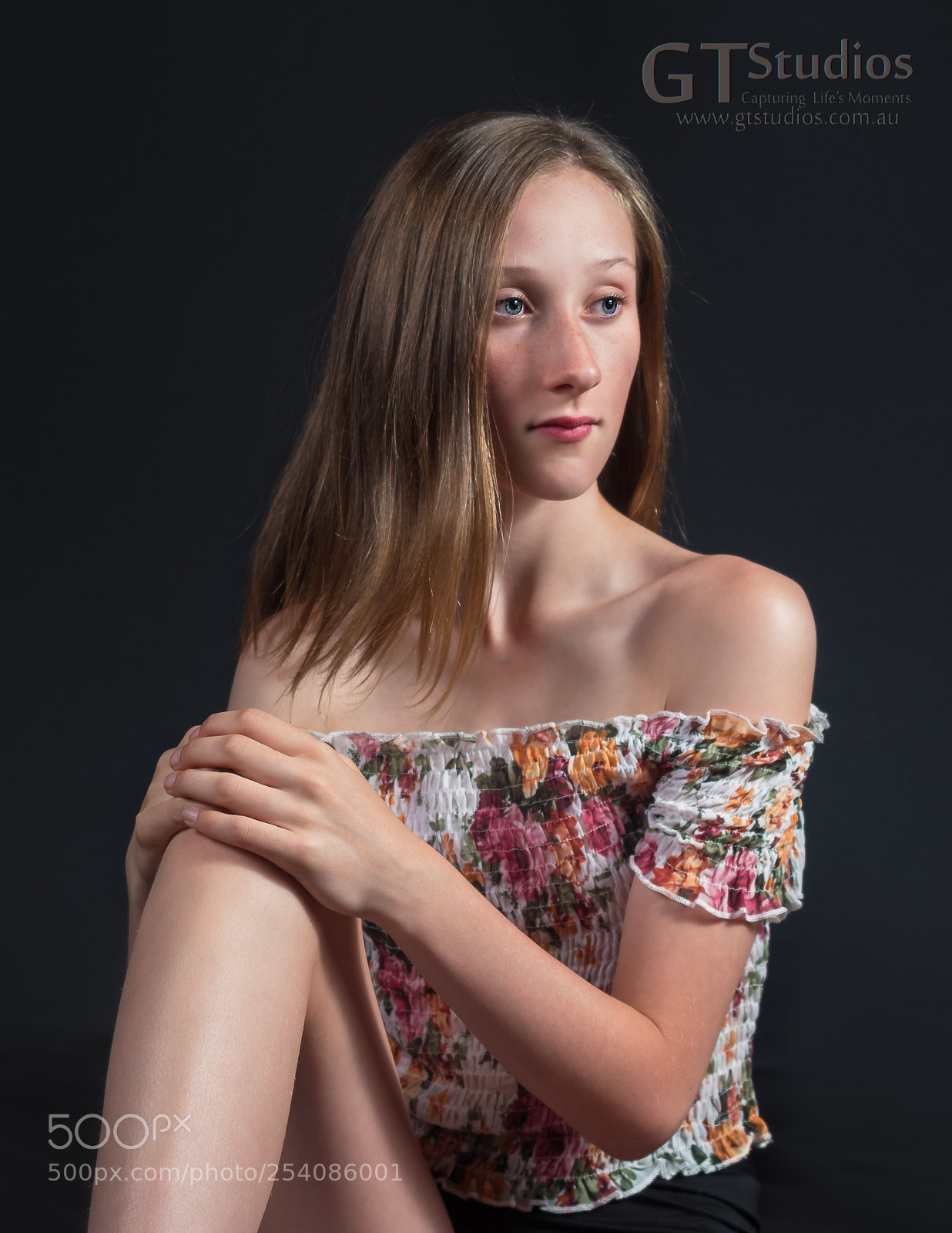 Olympus OM-D E-M5 II sample photo. Girl with dream photography