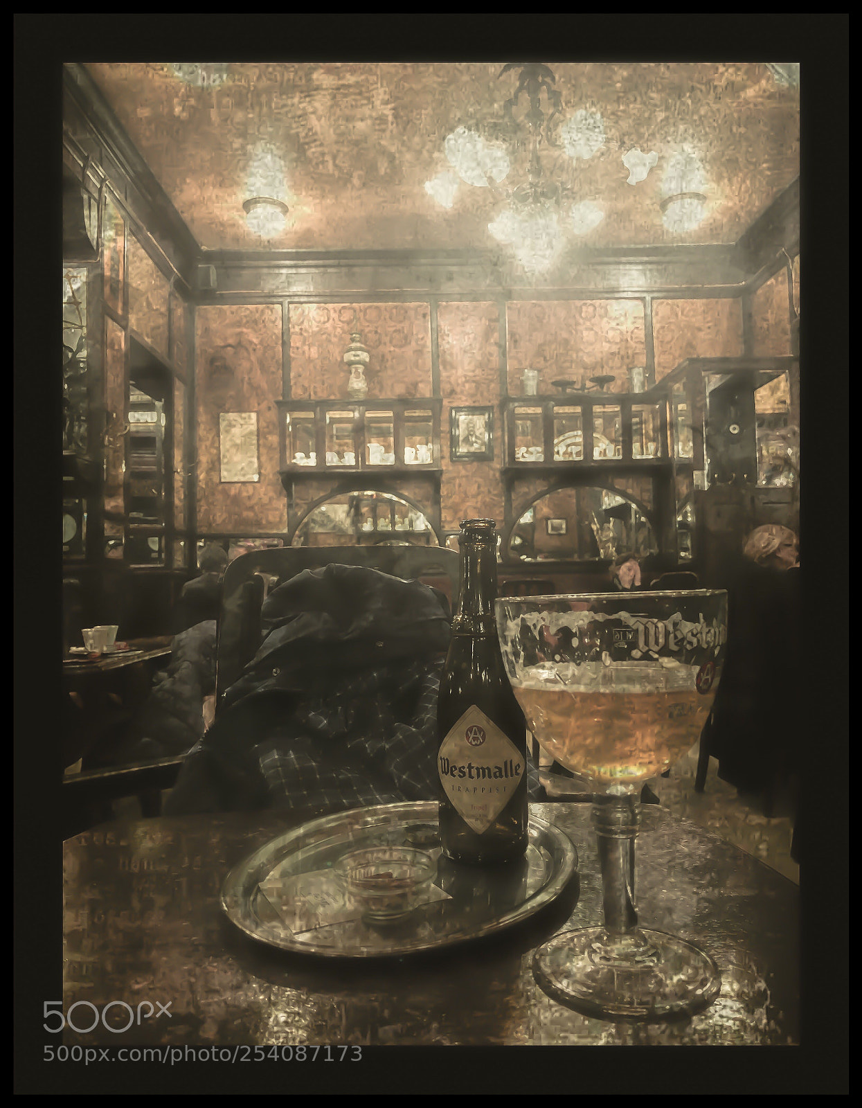 Apple iPhone X sample photo. Last pint photography