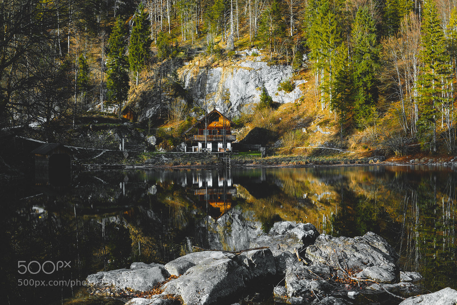 Sony a6000 sample photo. House on the lake photography